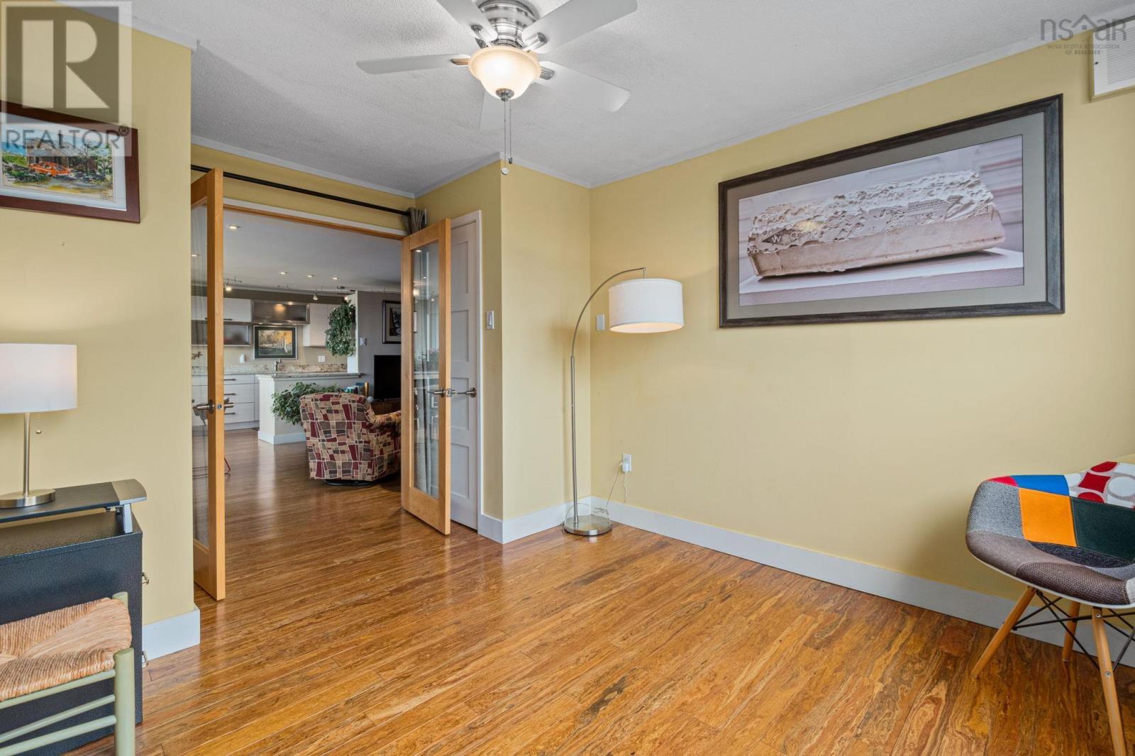 502 990 Mclean Street Property Photo 32