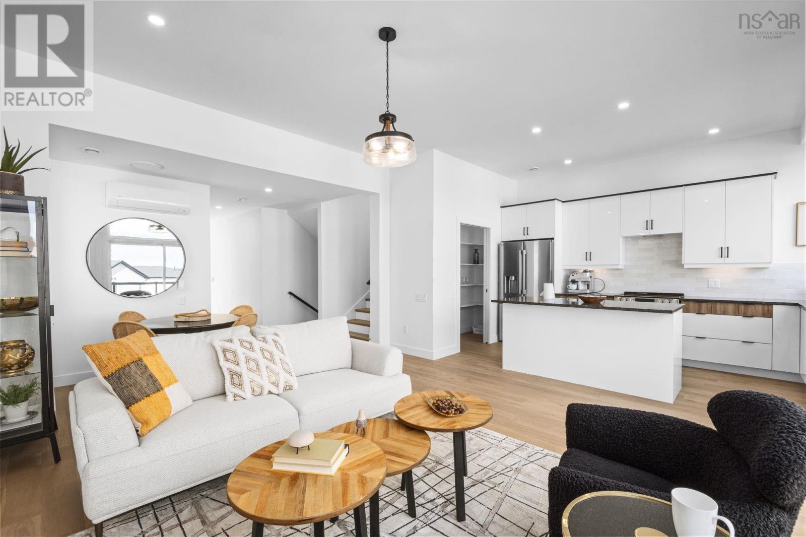 209 Brunello Boulevard Property Photo 10
