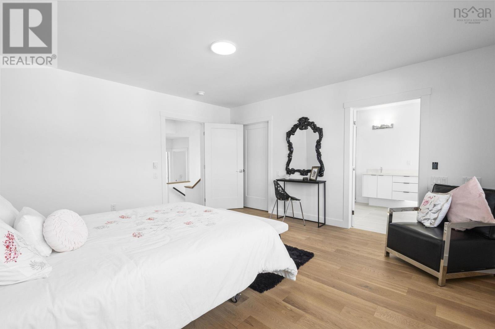 209 Brunello Boulevard Property Photo 24