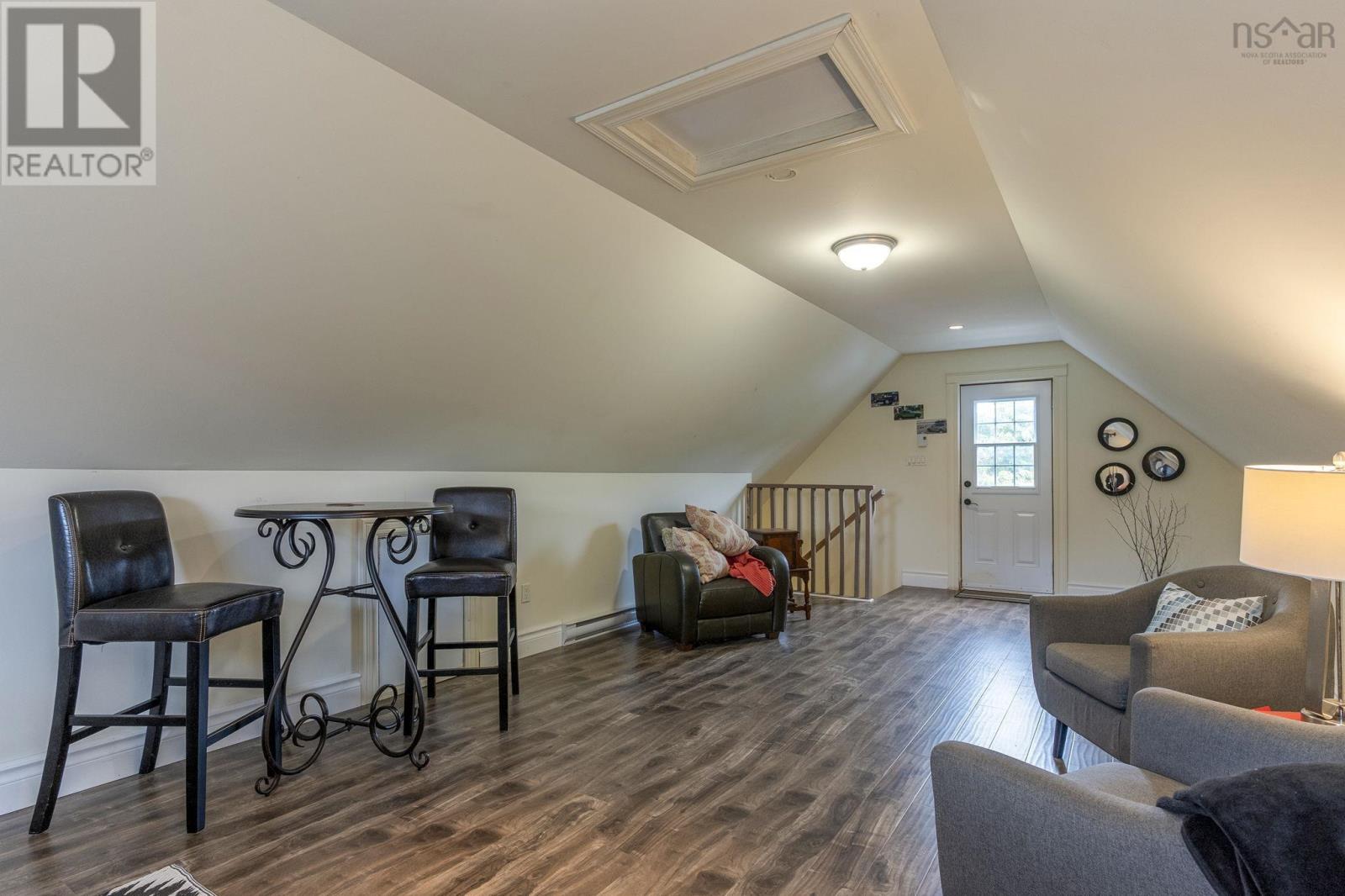 1563 Sarah Drive Property Photo 43