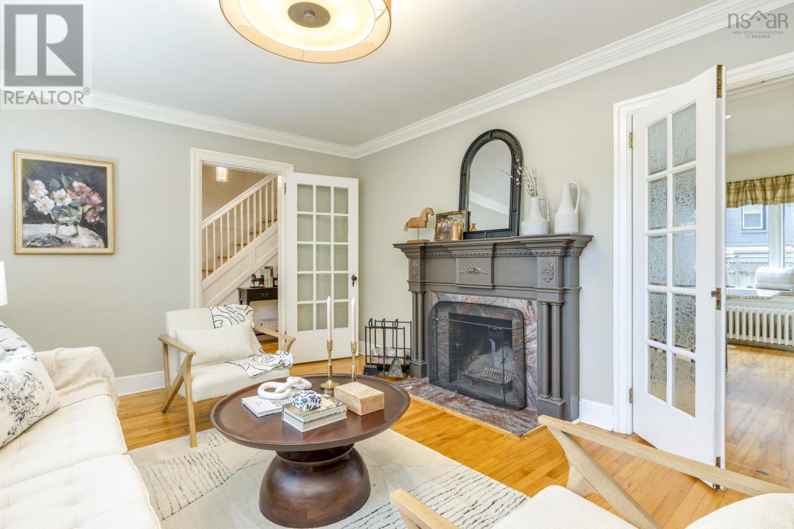 2561 Newton Avenue Property Photo 4