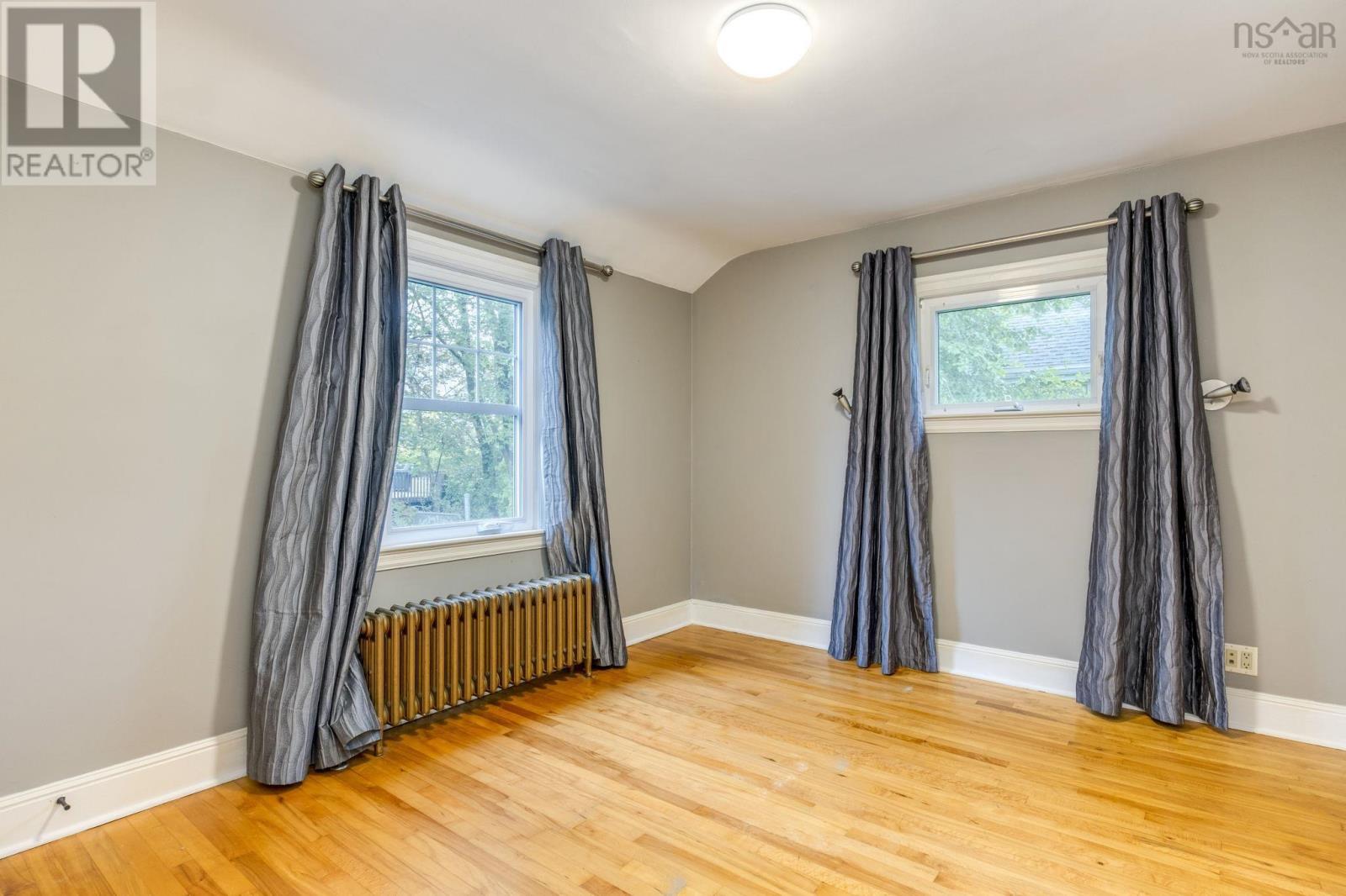 2561 Newton Avenue Property Photo 30