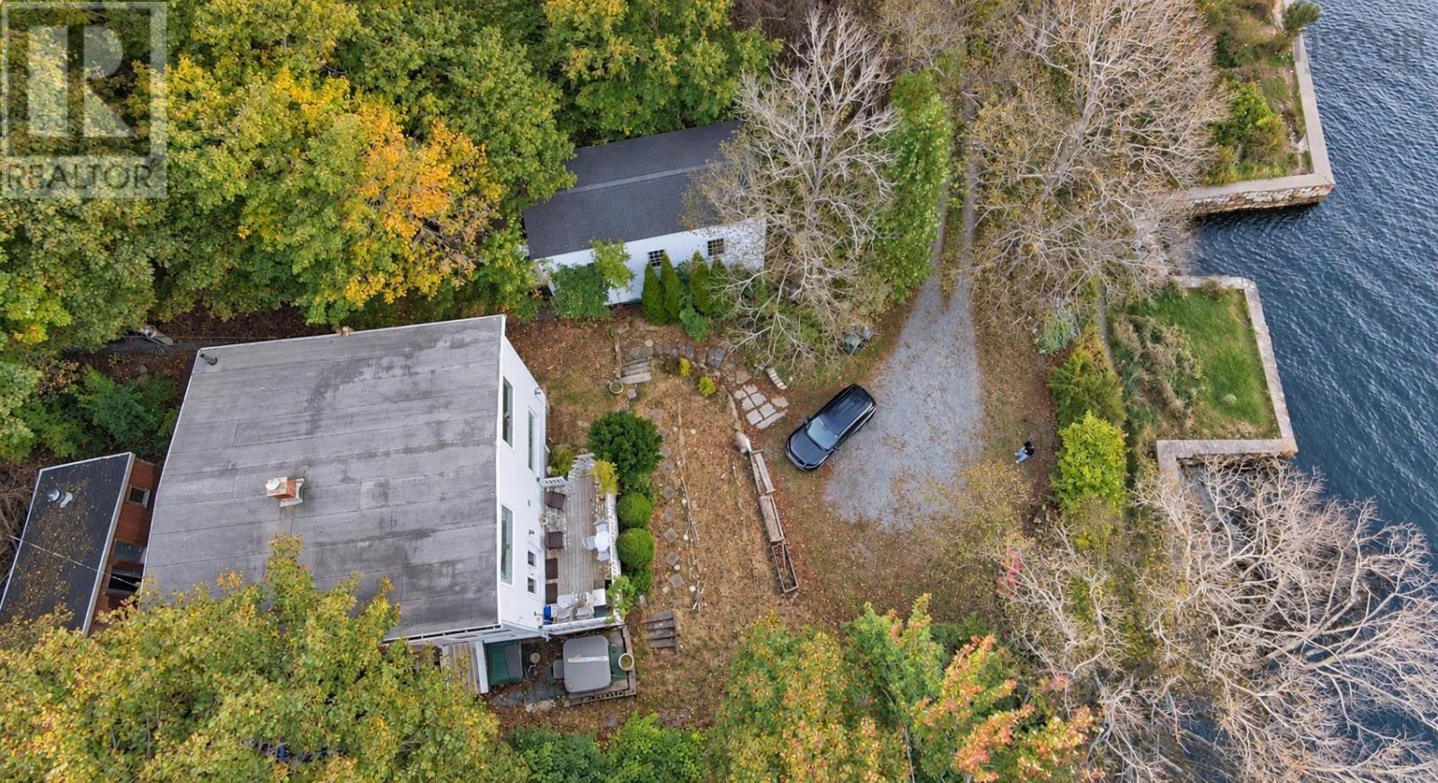 9 Milton Drive Property Photo 3