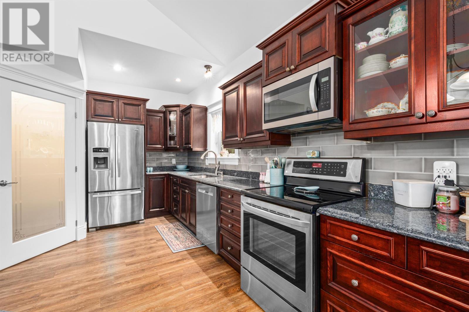 170 Magnate Court Property Photo 8