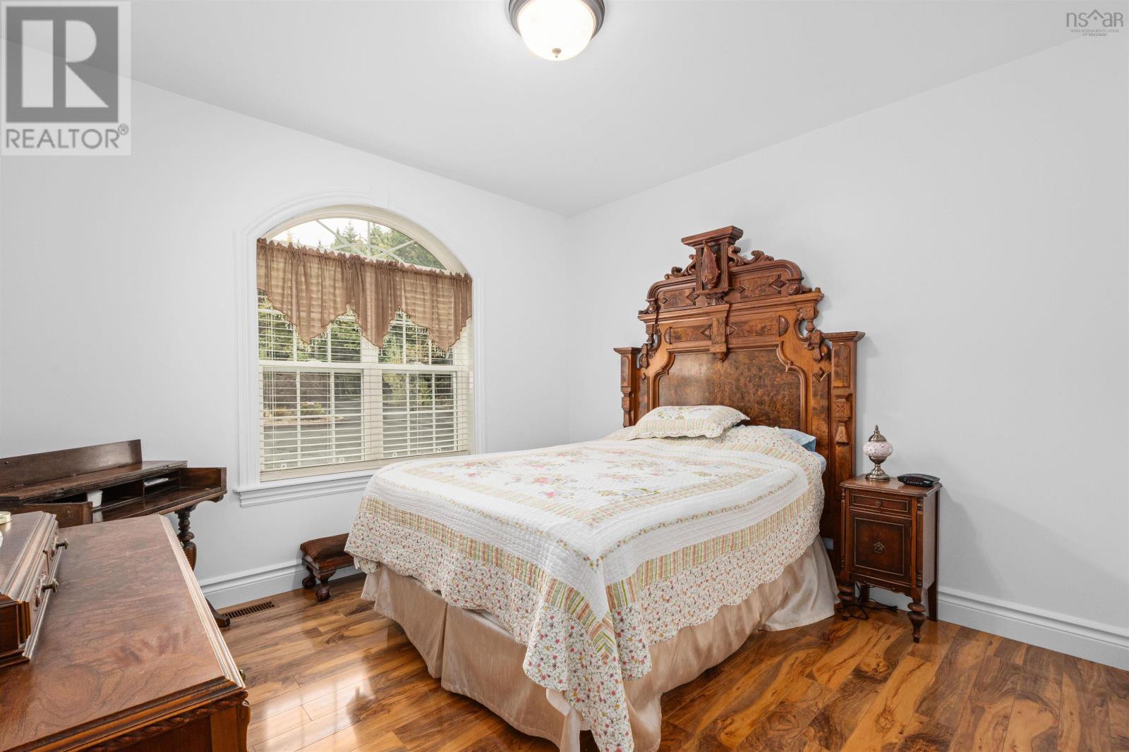 170 Magnate Court Property Photo 16