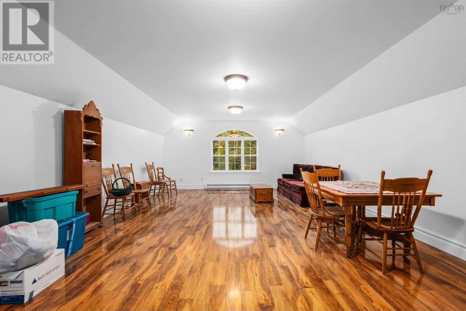 170 Magnate Court Property Photo 22