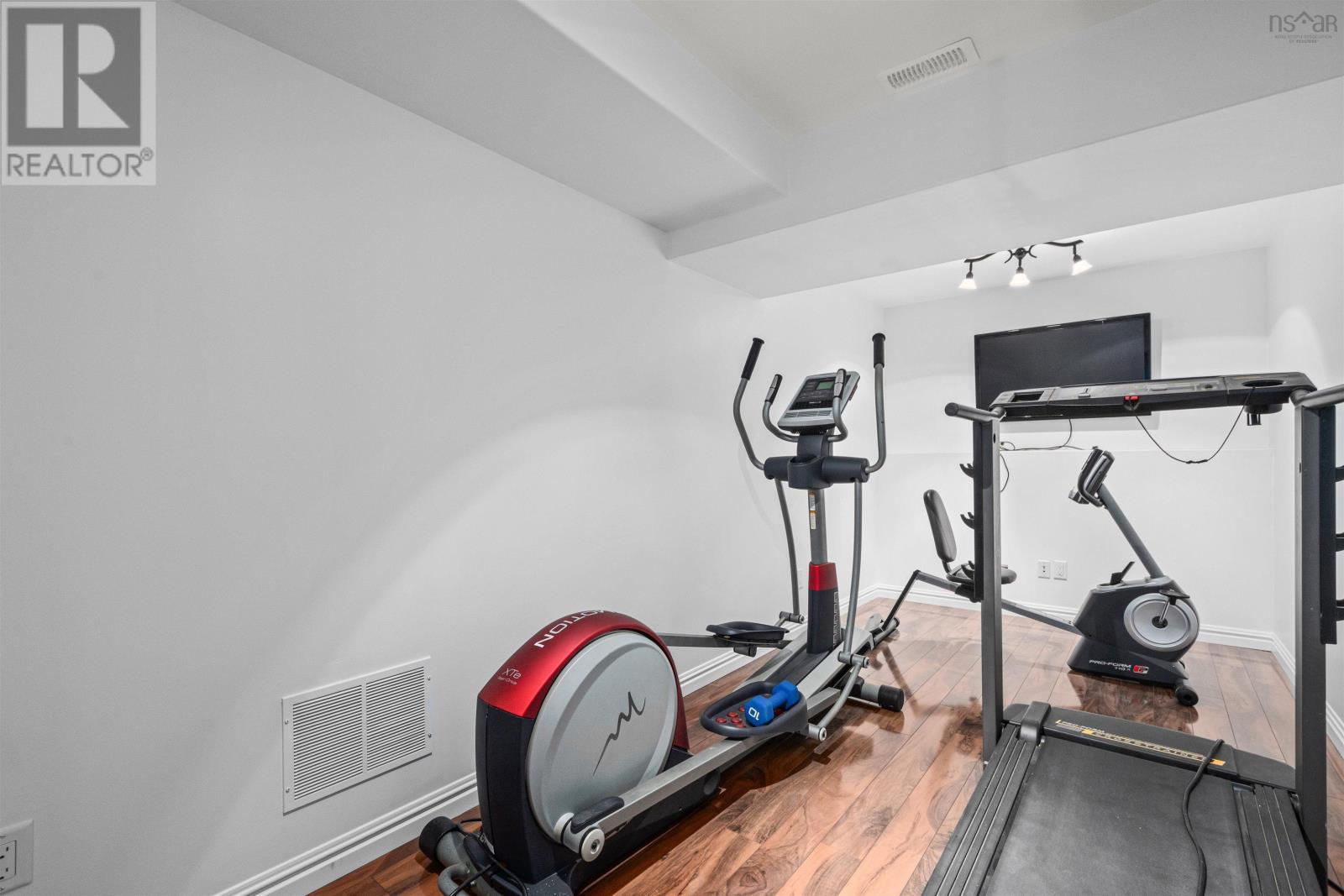 170 Magnate Court Property Photo 25