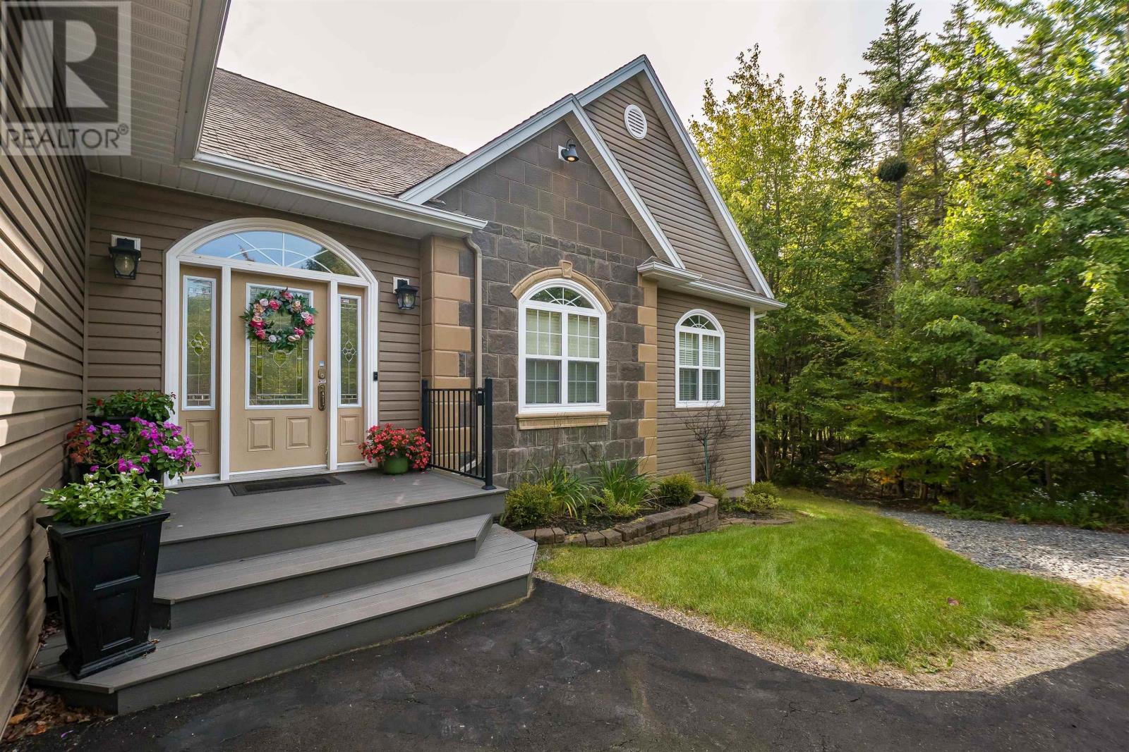 170 Magnate Court Property Photo 32