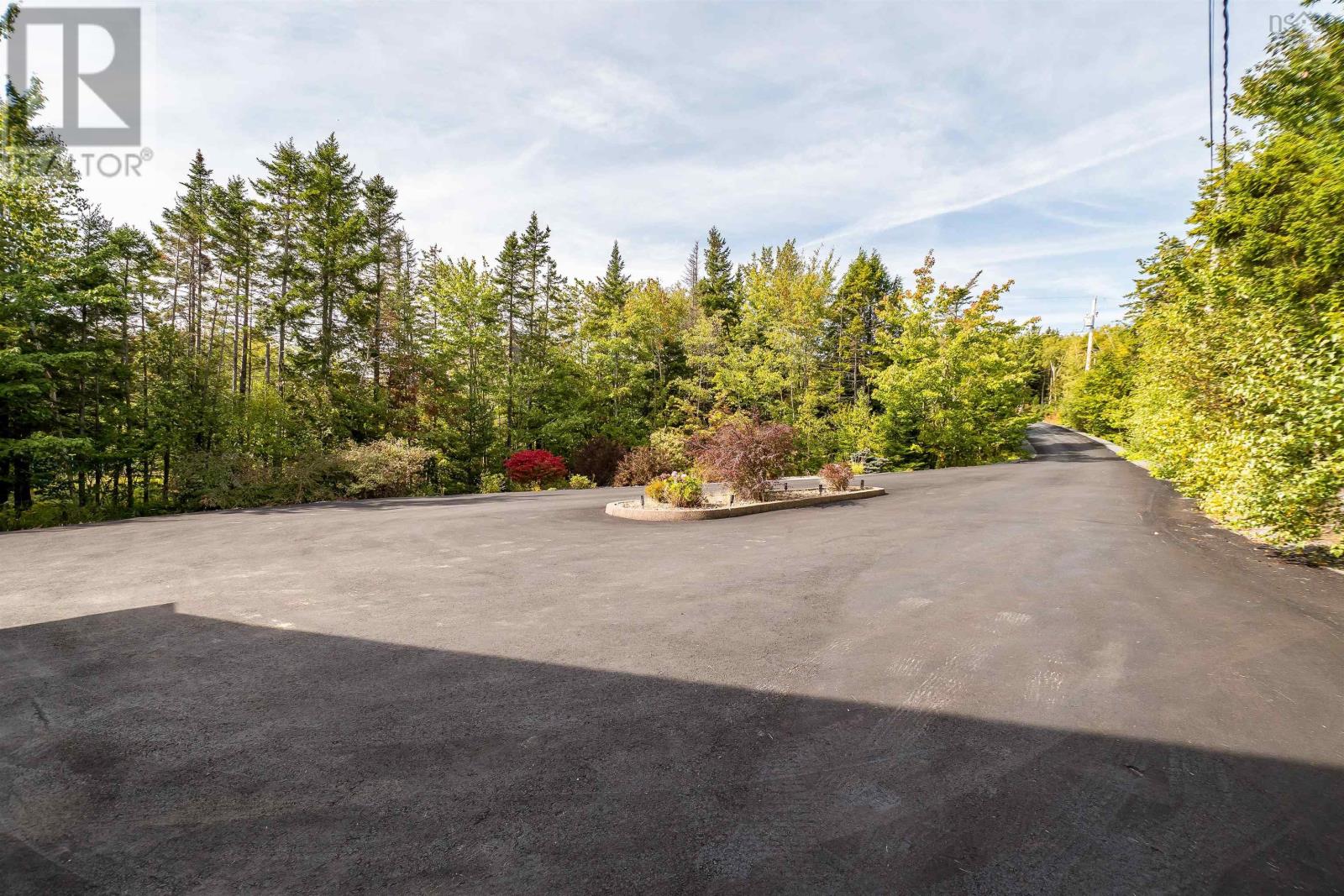 170 Magnate Court Property Photo 33