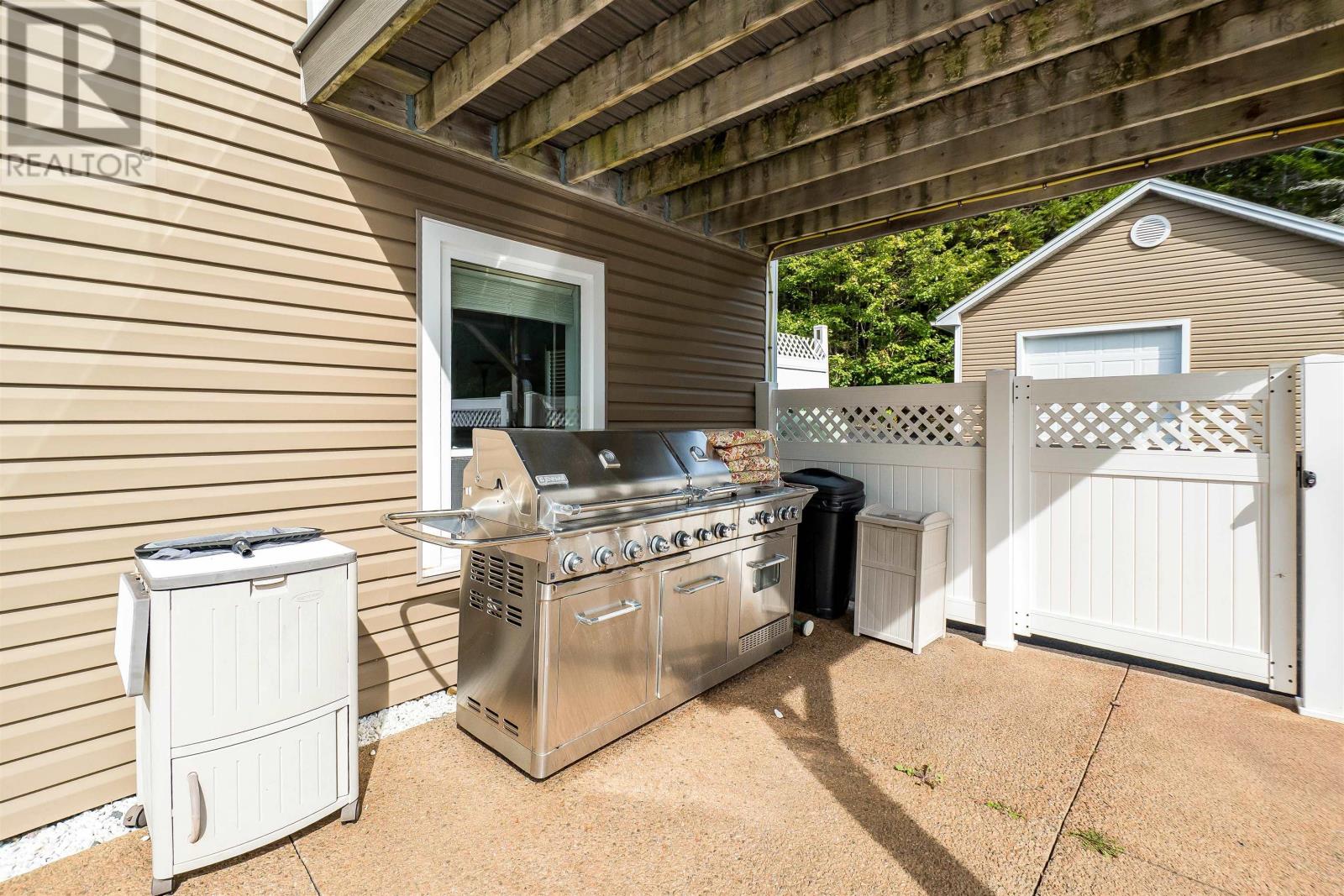 170 Magnate Court Property Photo 39