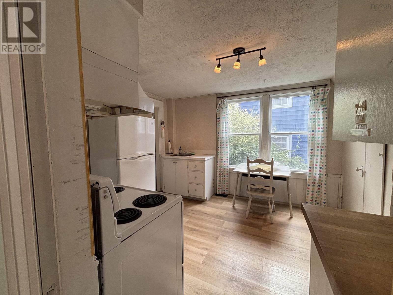 83 Prince Albert Road Property Photo 19