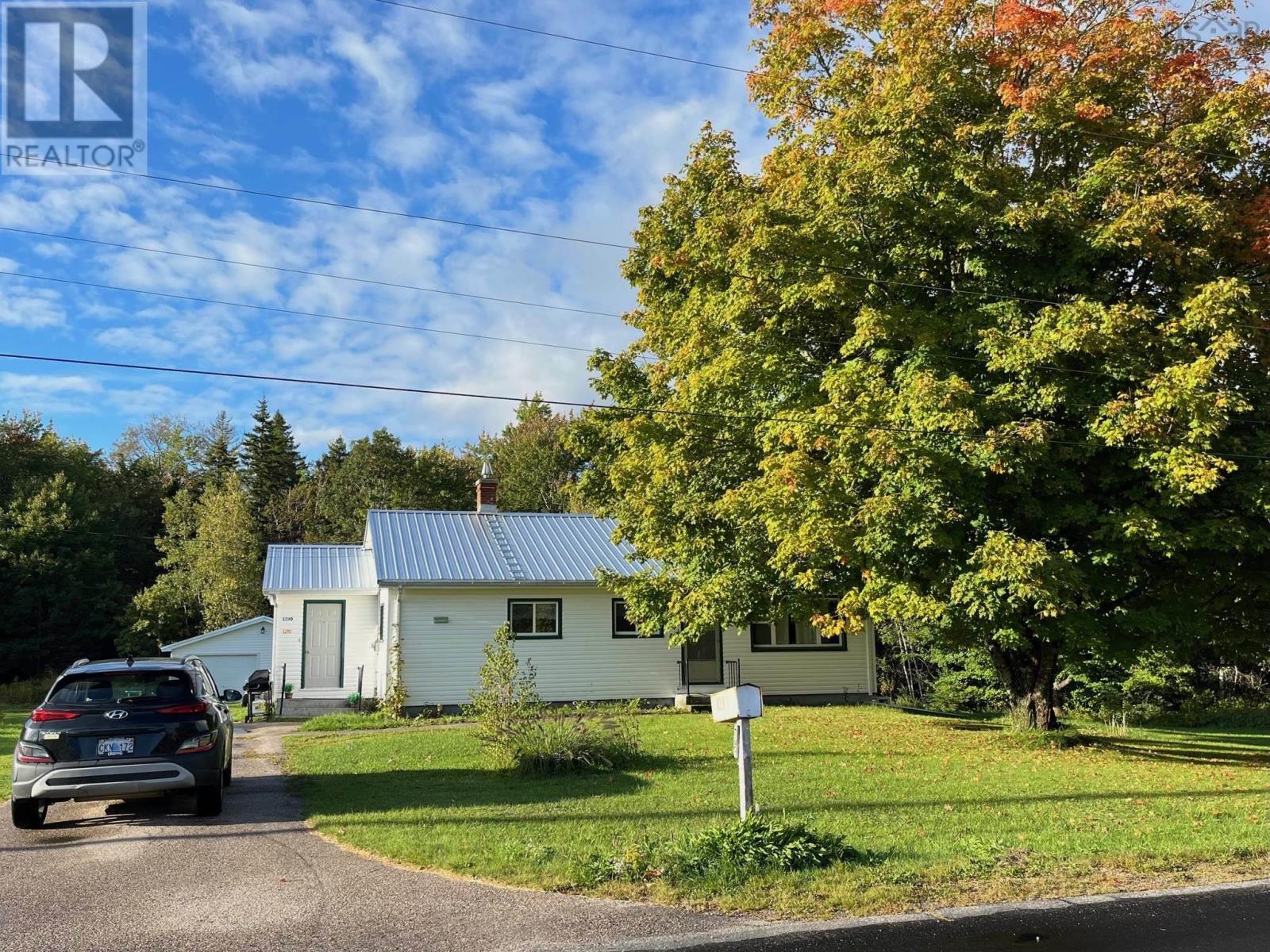 1290 Ridge Road Property Photo 1