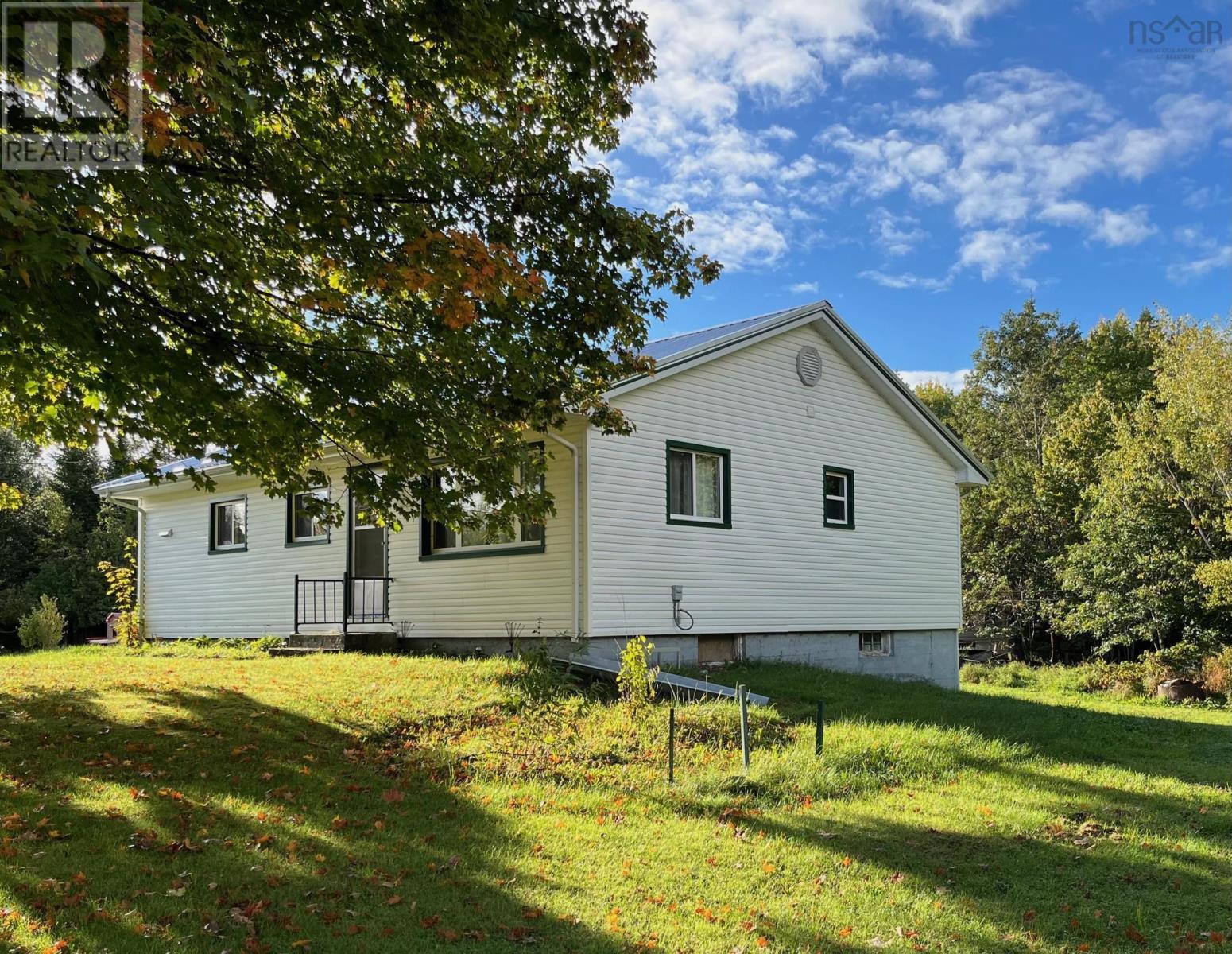 1290 Ridge Road Property Photo 4