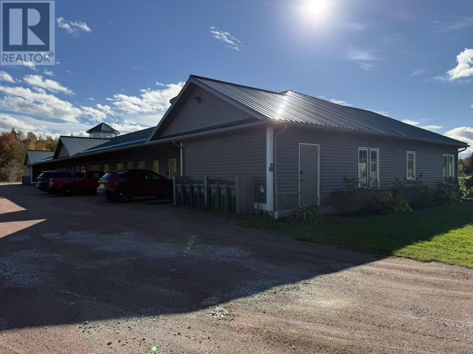 40 Meadowpark Haven Crescent Property Photo 11