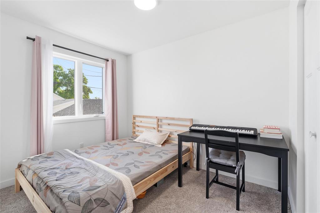 513 Jamison Avenue Avenue Property Photo 11