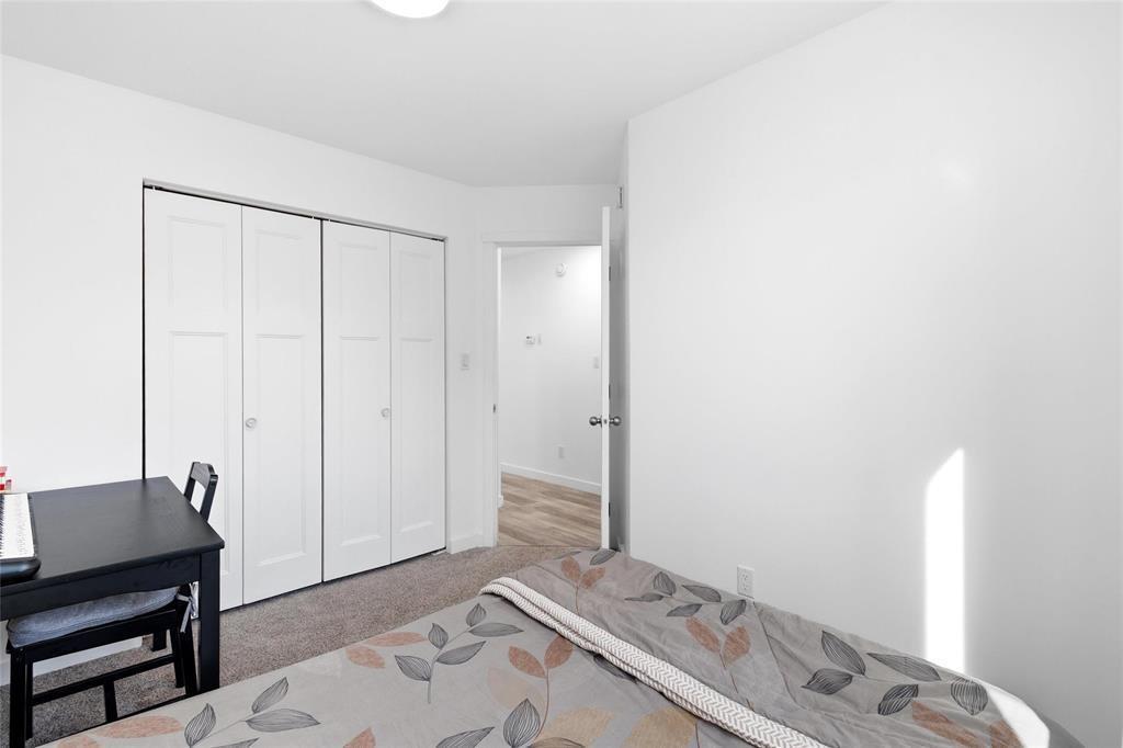 513 Jamison Avenue Avenue Property Photo 12