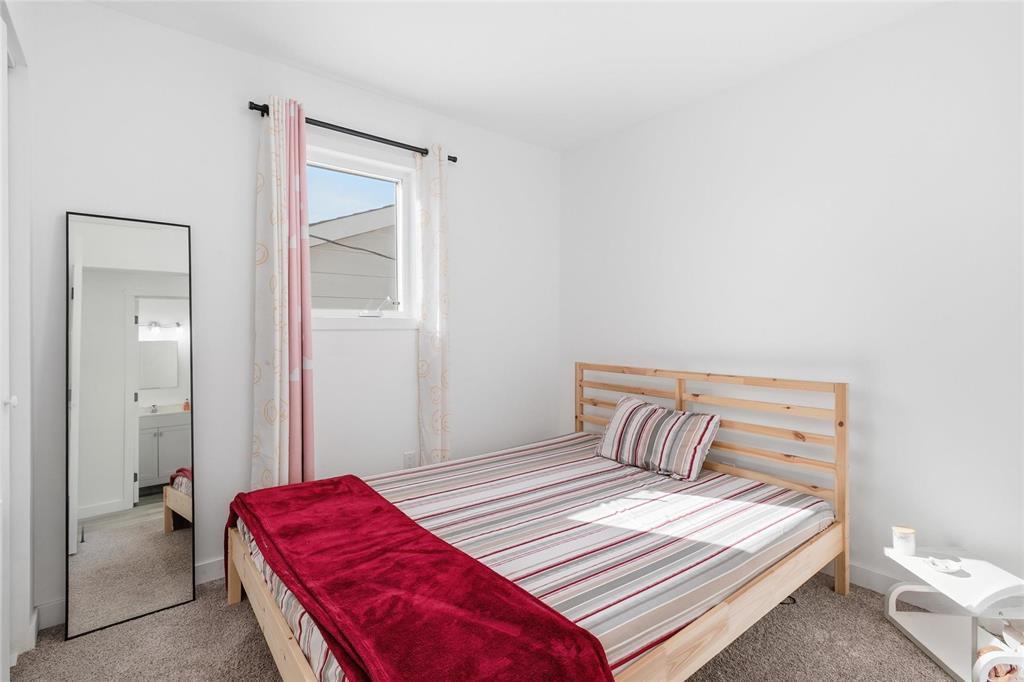 513 Jamison Avenue Avenue Property Photo 13