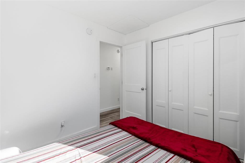513 Jamison Avenue Avenue Property Photo 14