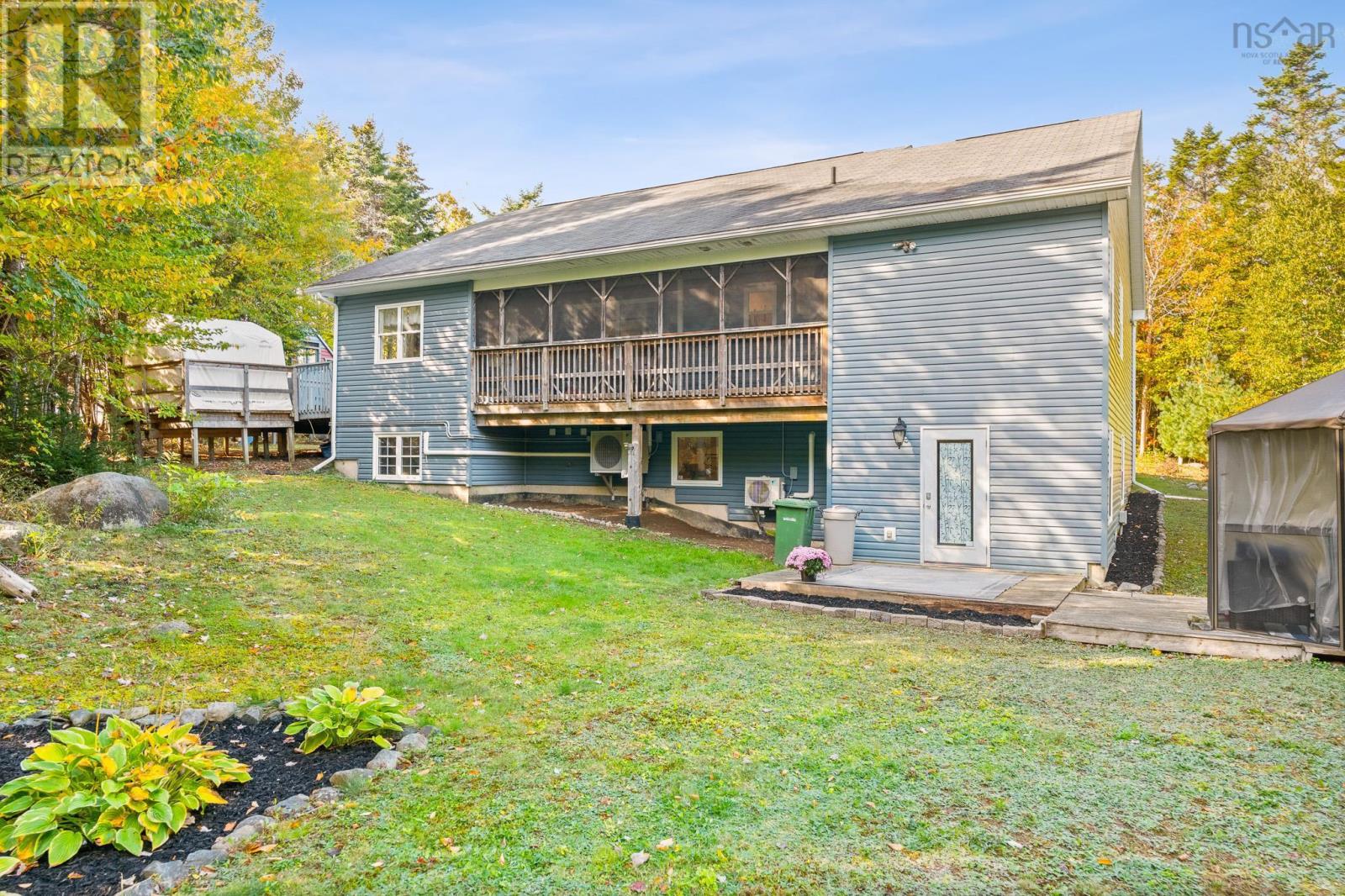 609/611 Gatehouse Run Property Photo 45