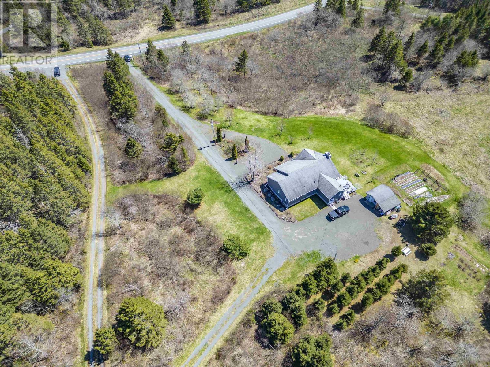 2897 Highway#7 Property Photo 7