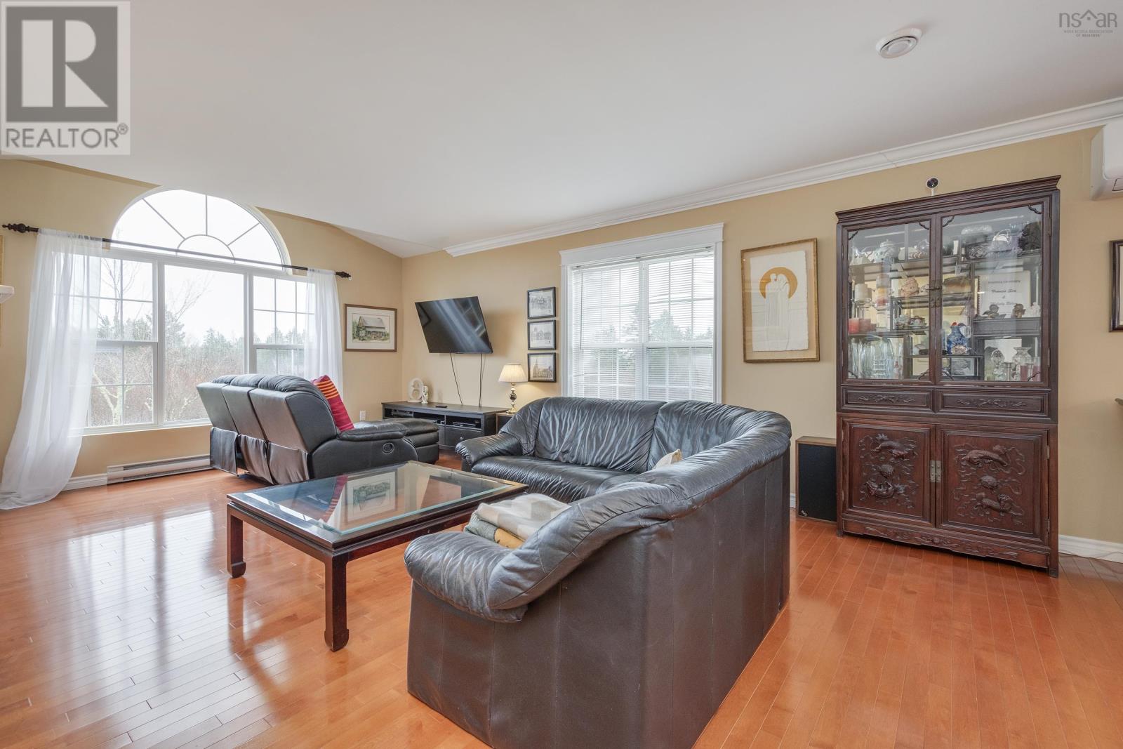 2897 Highway#7 Property Photo 12