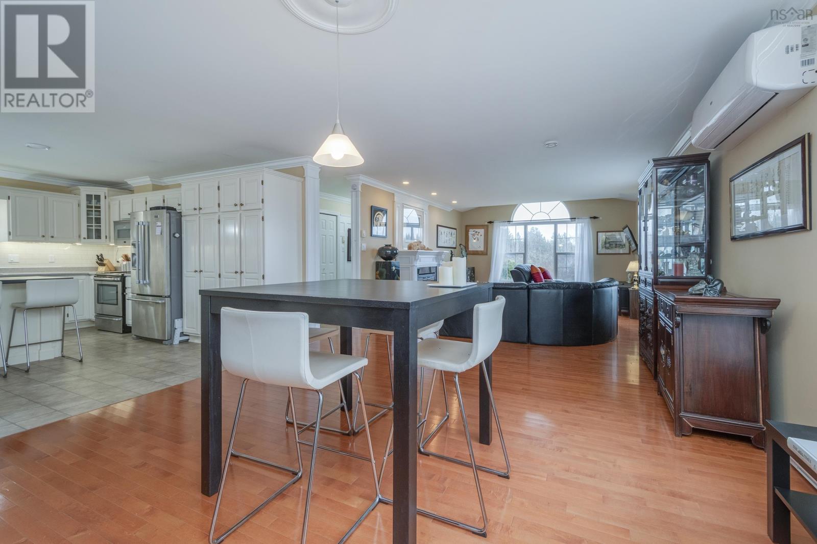 2897 Highway#7 Property Photo 14