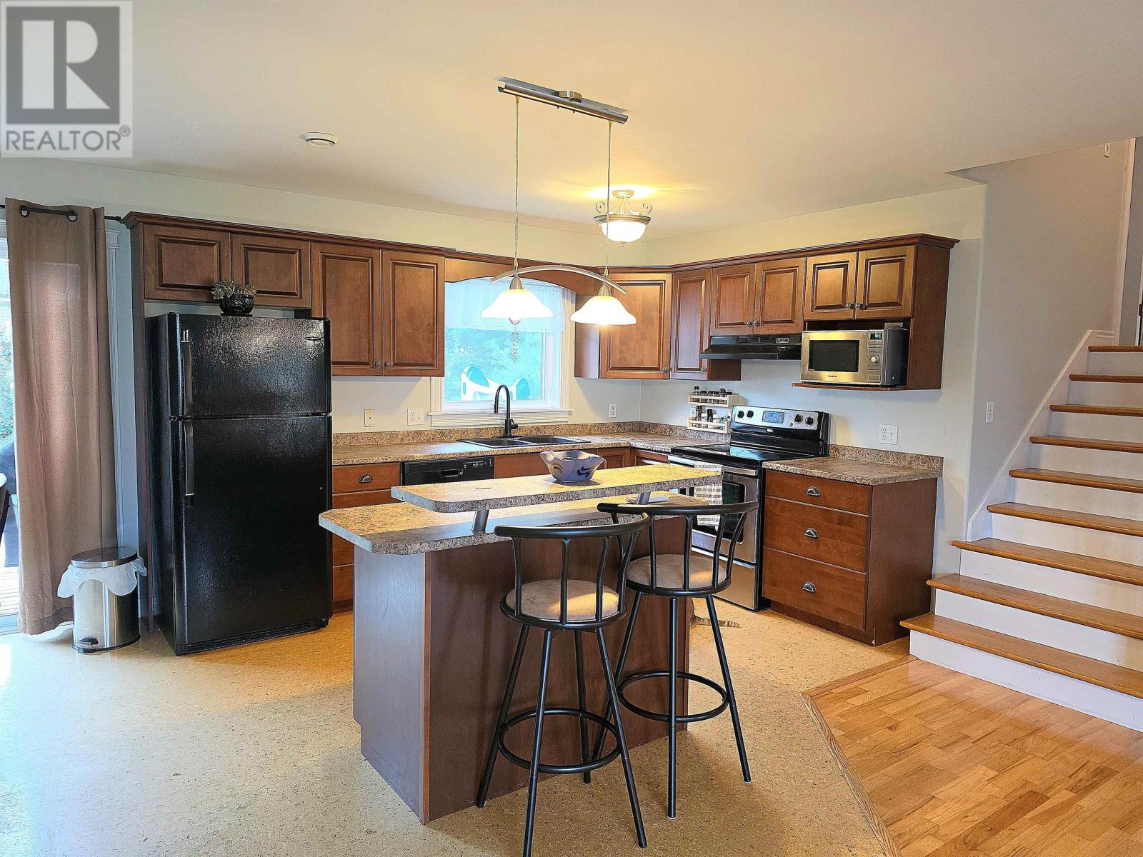 38 Sandlewood Street Property Photo 2