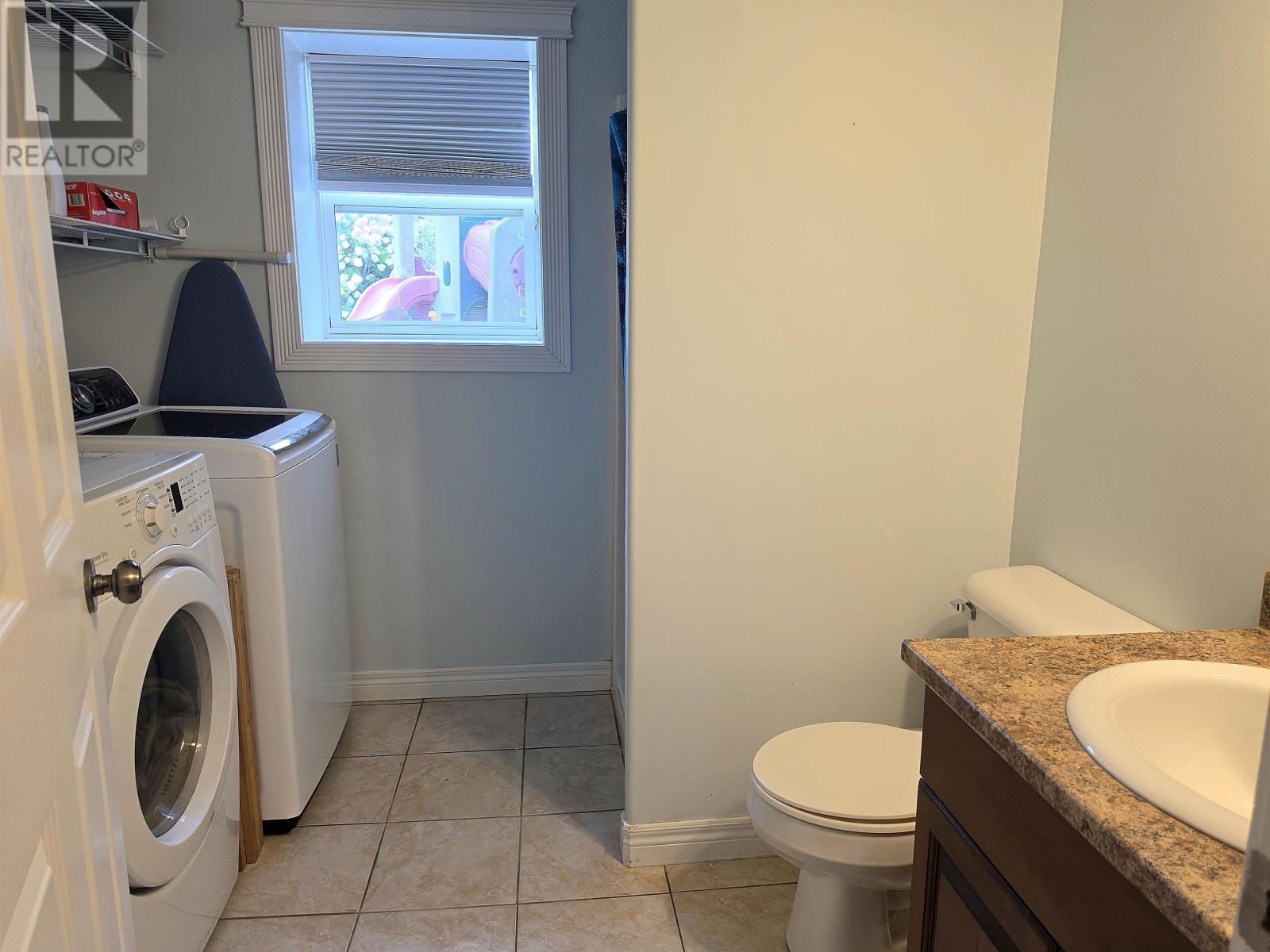 38 Sandlewood Street Property Photo 16