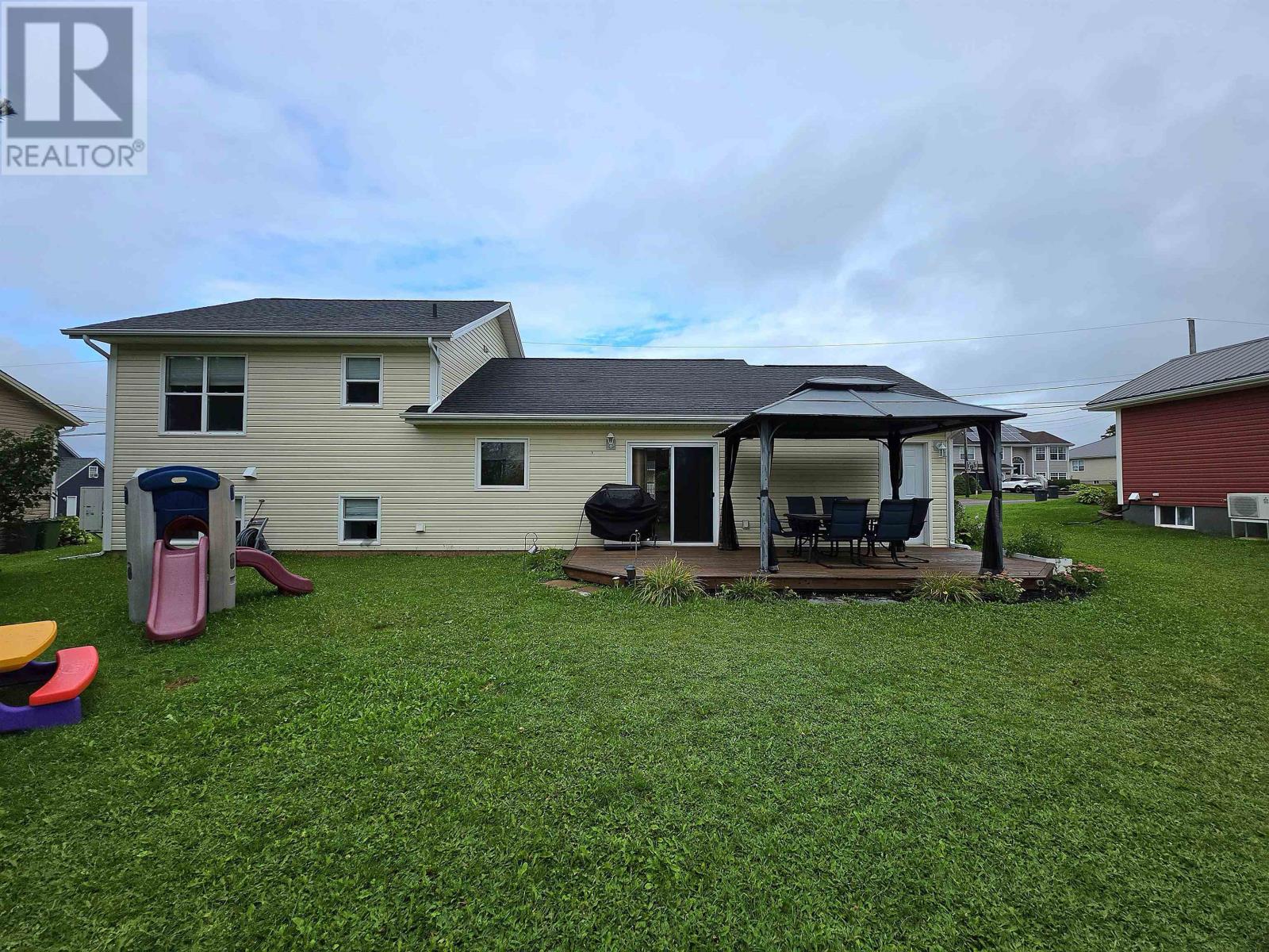 38 Sandlewood Street Property Photo 18