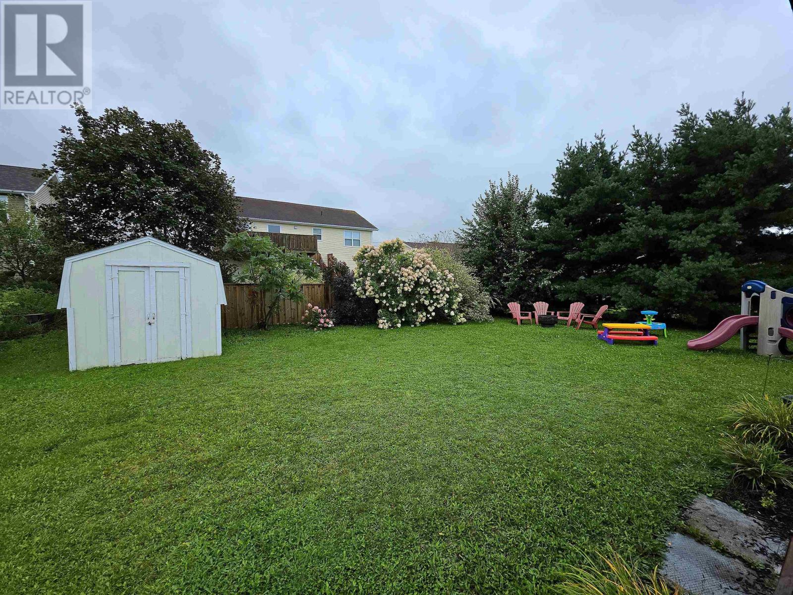 38 Sandlewood Street Property Photo 20