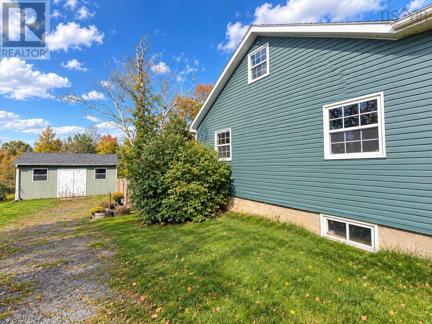 149 Windsor Back Road Property Photo 5