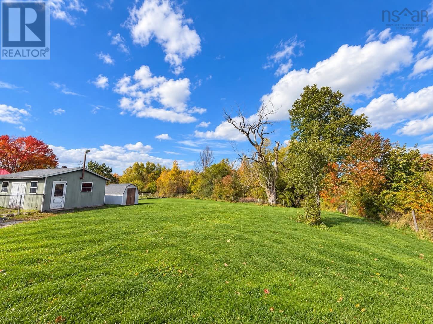 149 Windsor Back Road Property Photo 7