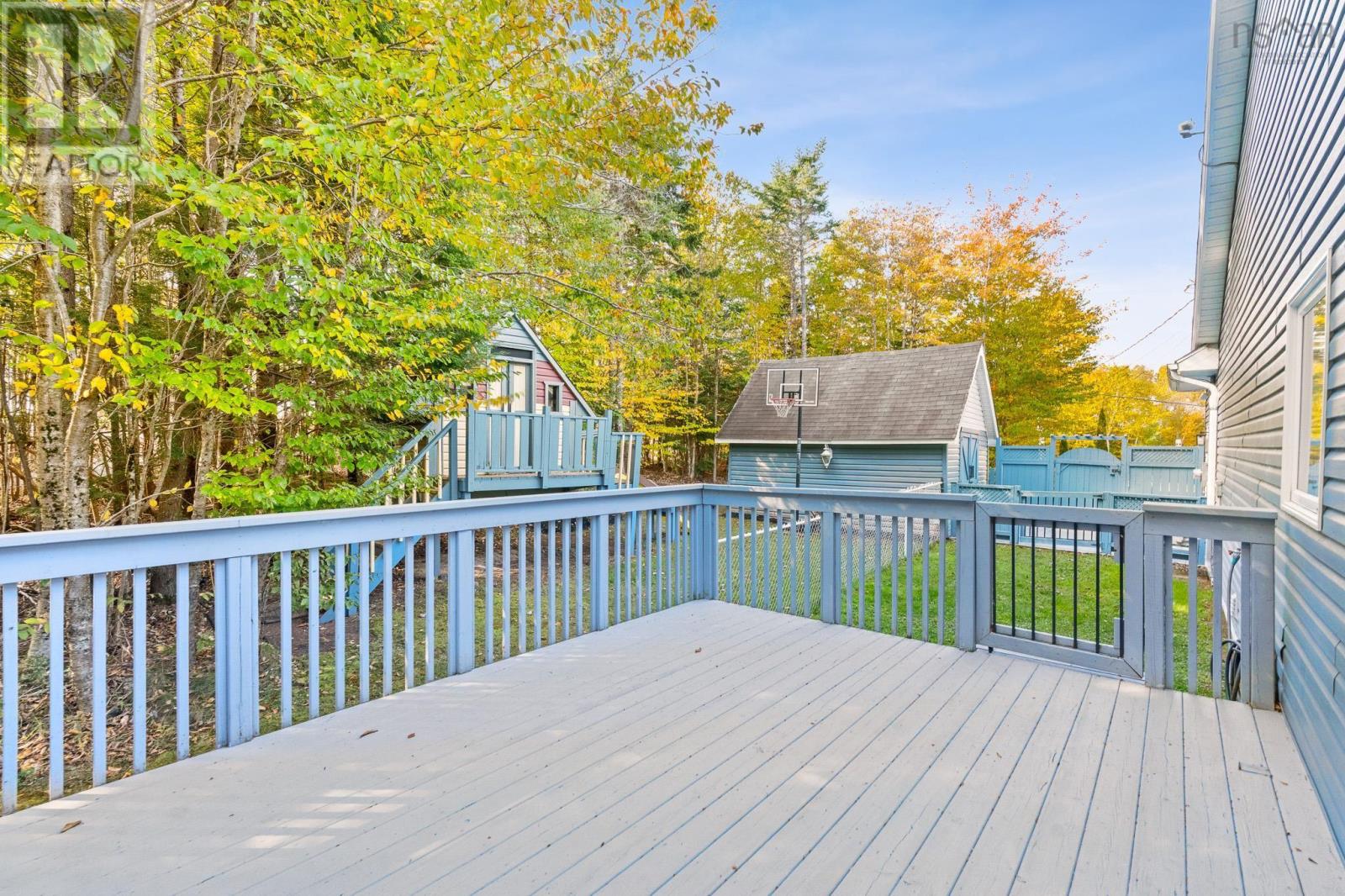 609/611 Gatehouse Run Property Photo 42