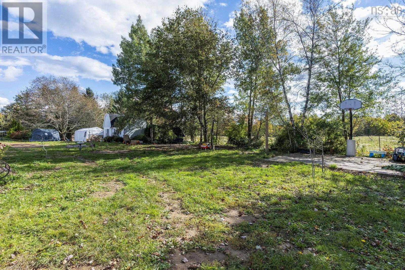1019 English Mountain Road Property Photo 5