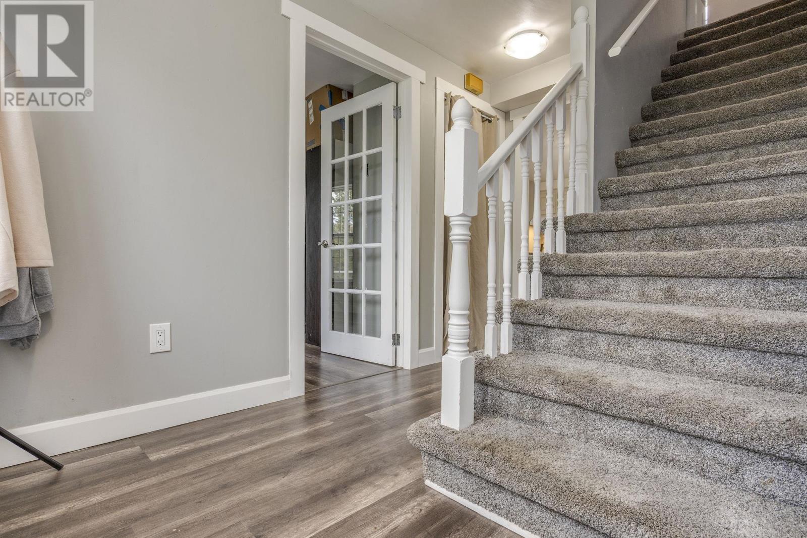 1019 English Mountain Road Property Photo 10
