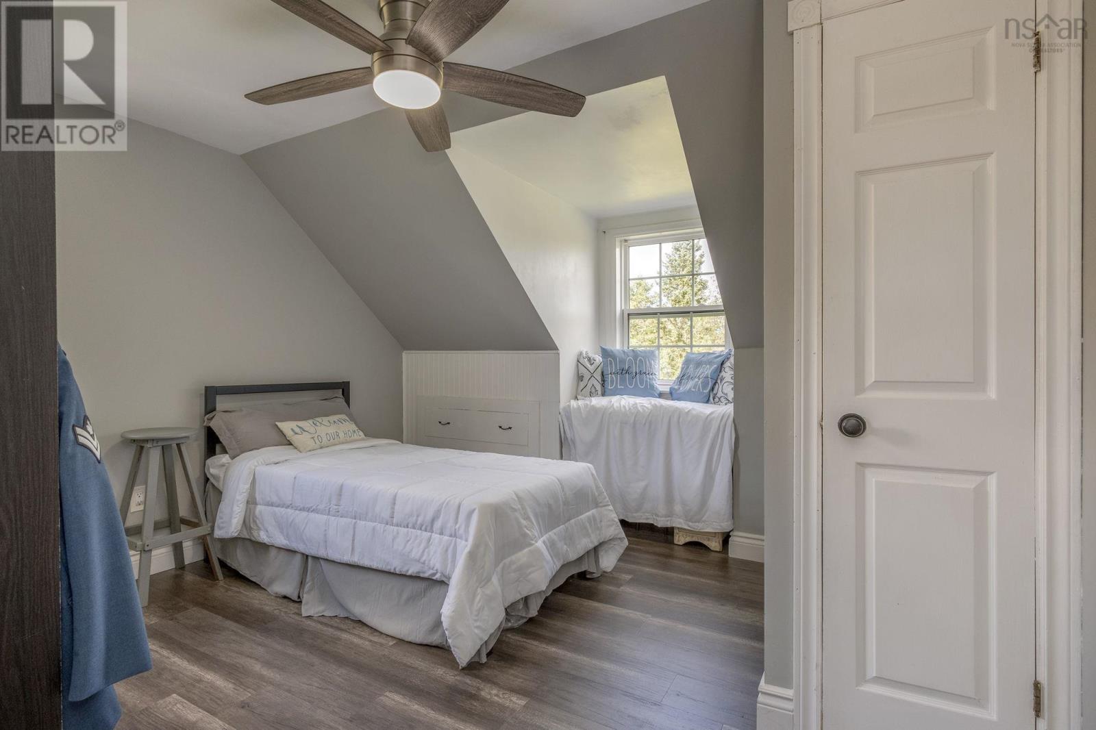 1019 English Mountain Road Property Photo 27