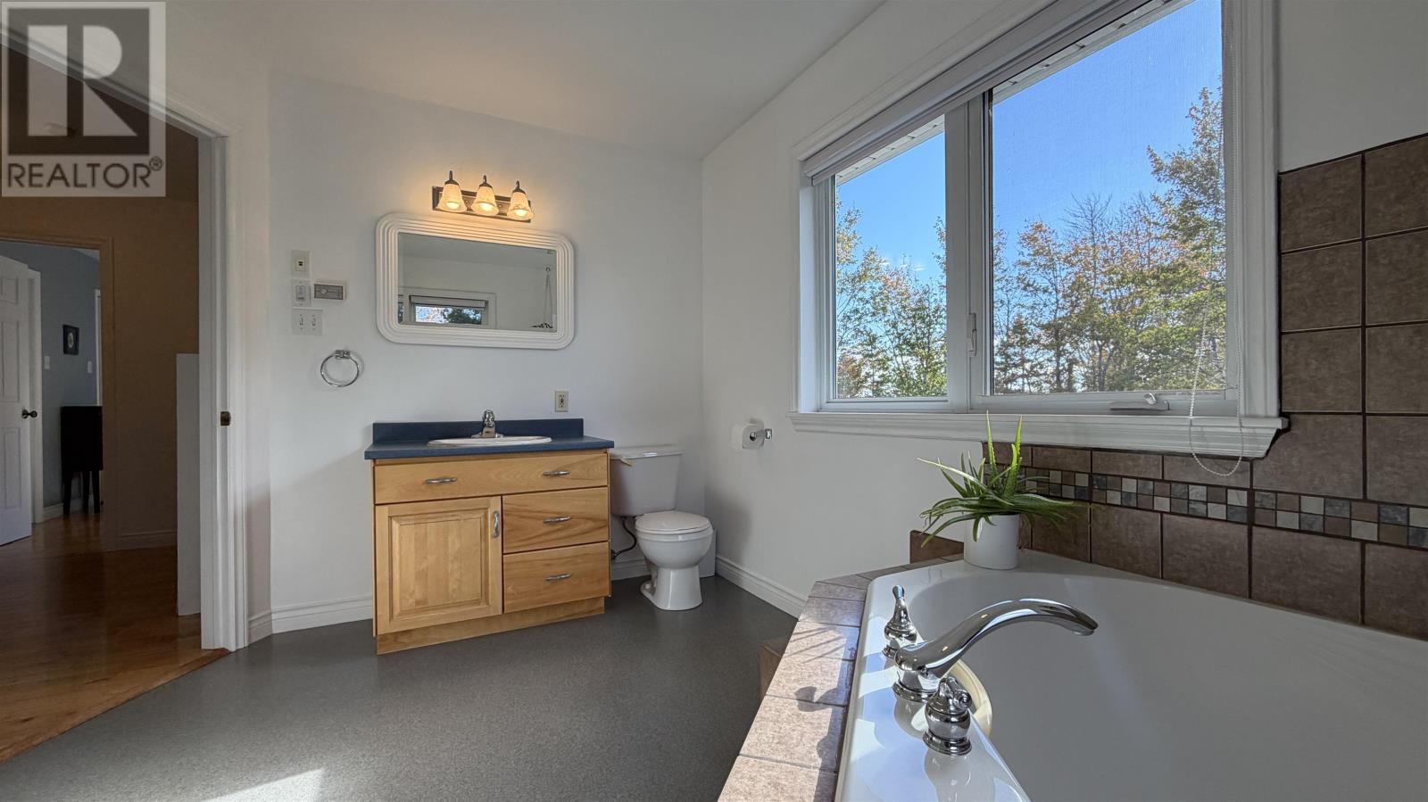 108 Wharf Road Property Photo 31