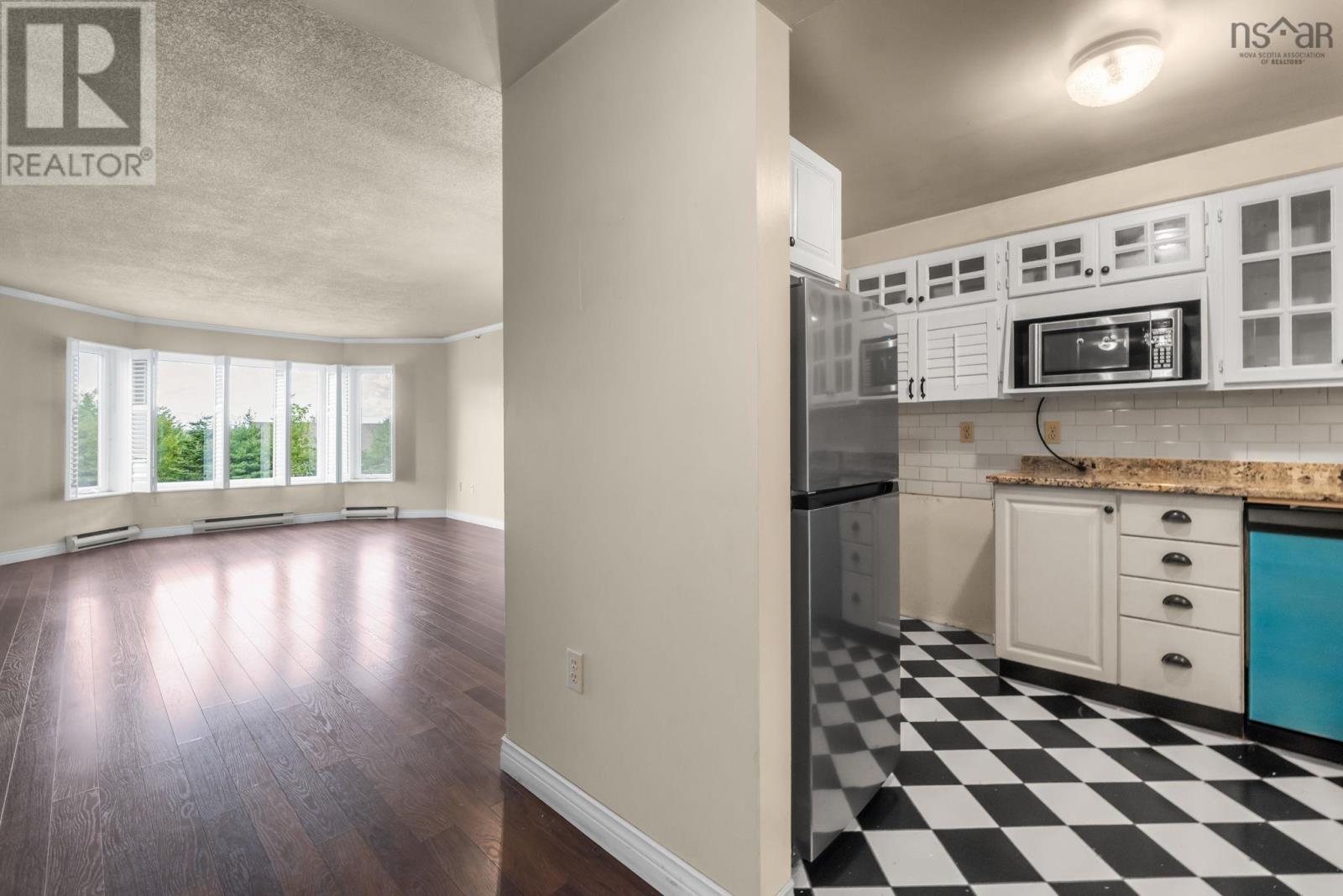 205 61 Nelsons Landing Boulevard Property Photo 8