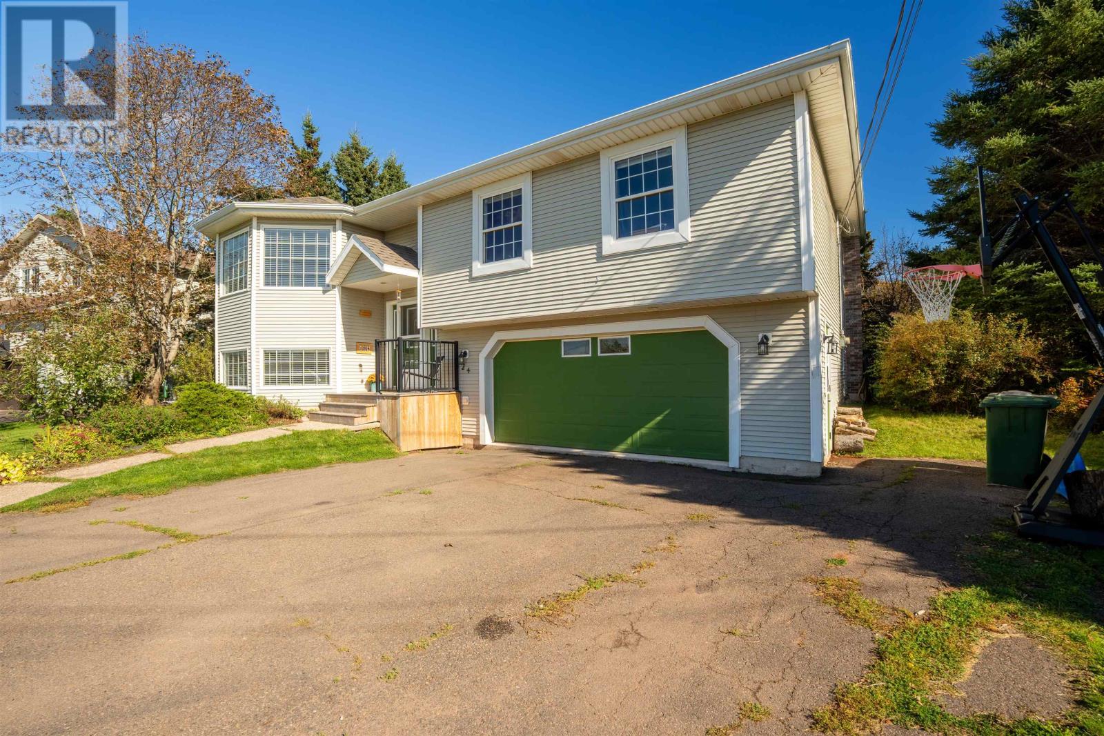 124 Greensview Drive Property Photo 7