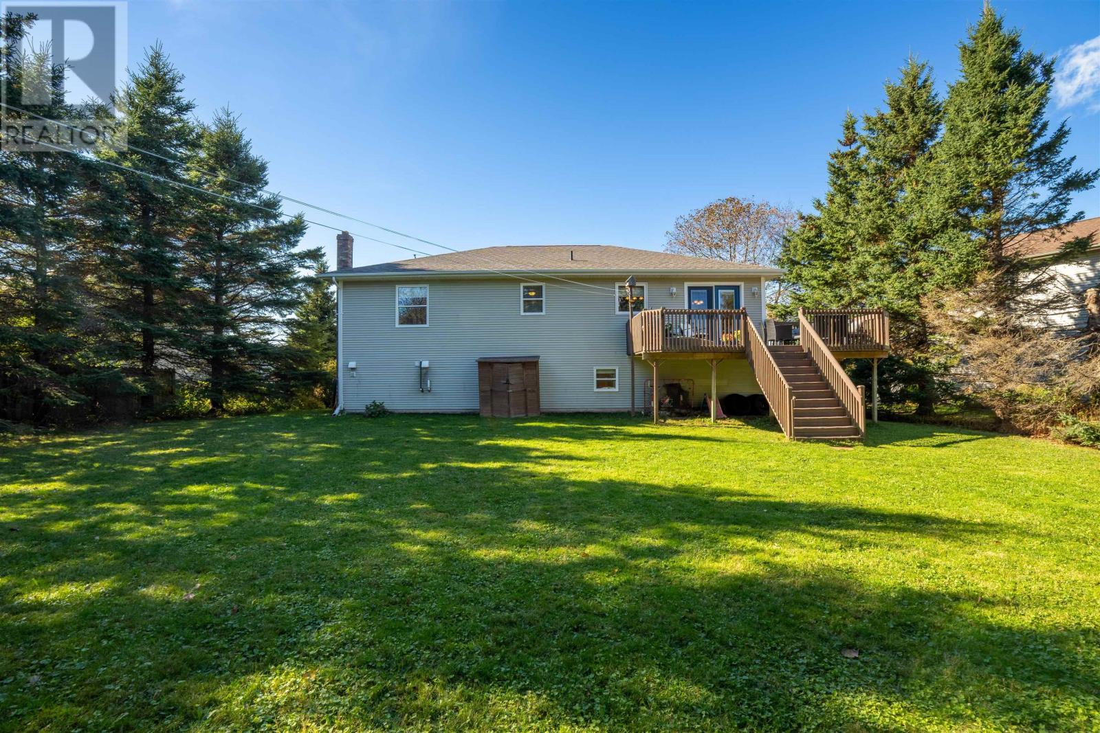 124 Greensview Drive Property Photo 8
