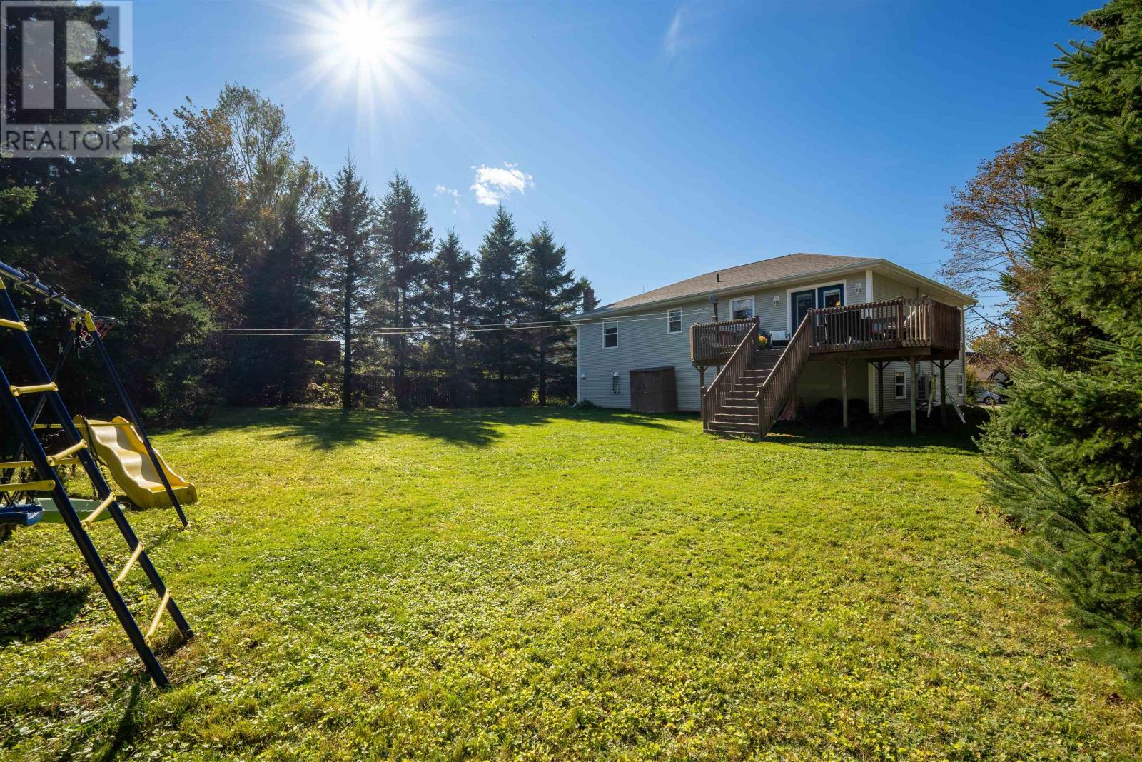 124 Greensview Drive Property Photo 9