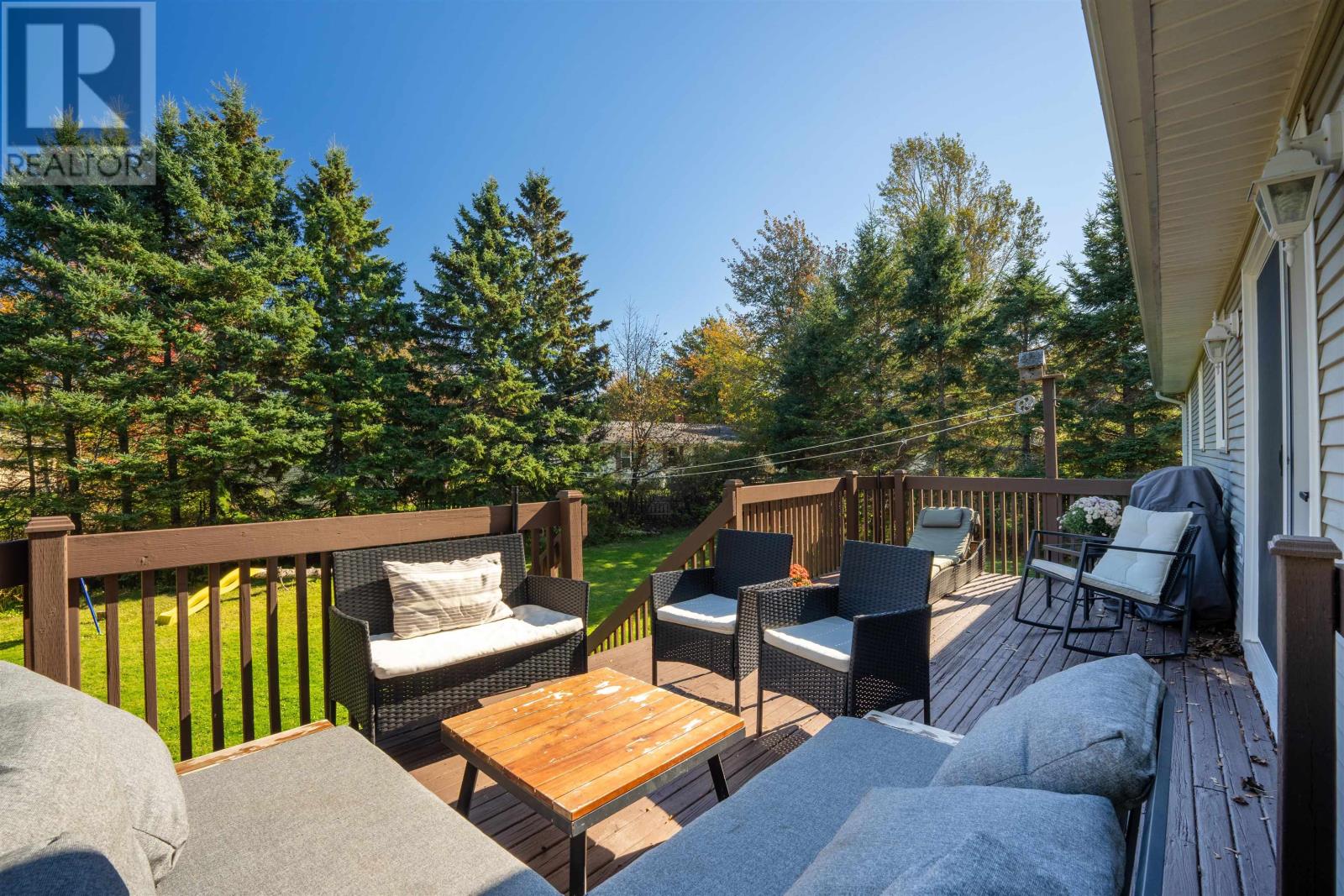 124 Greensview Drive Property Photo 10