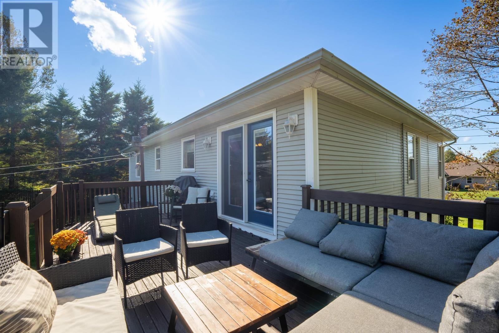 124 Greensview Drive Property Photo 11