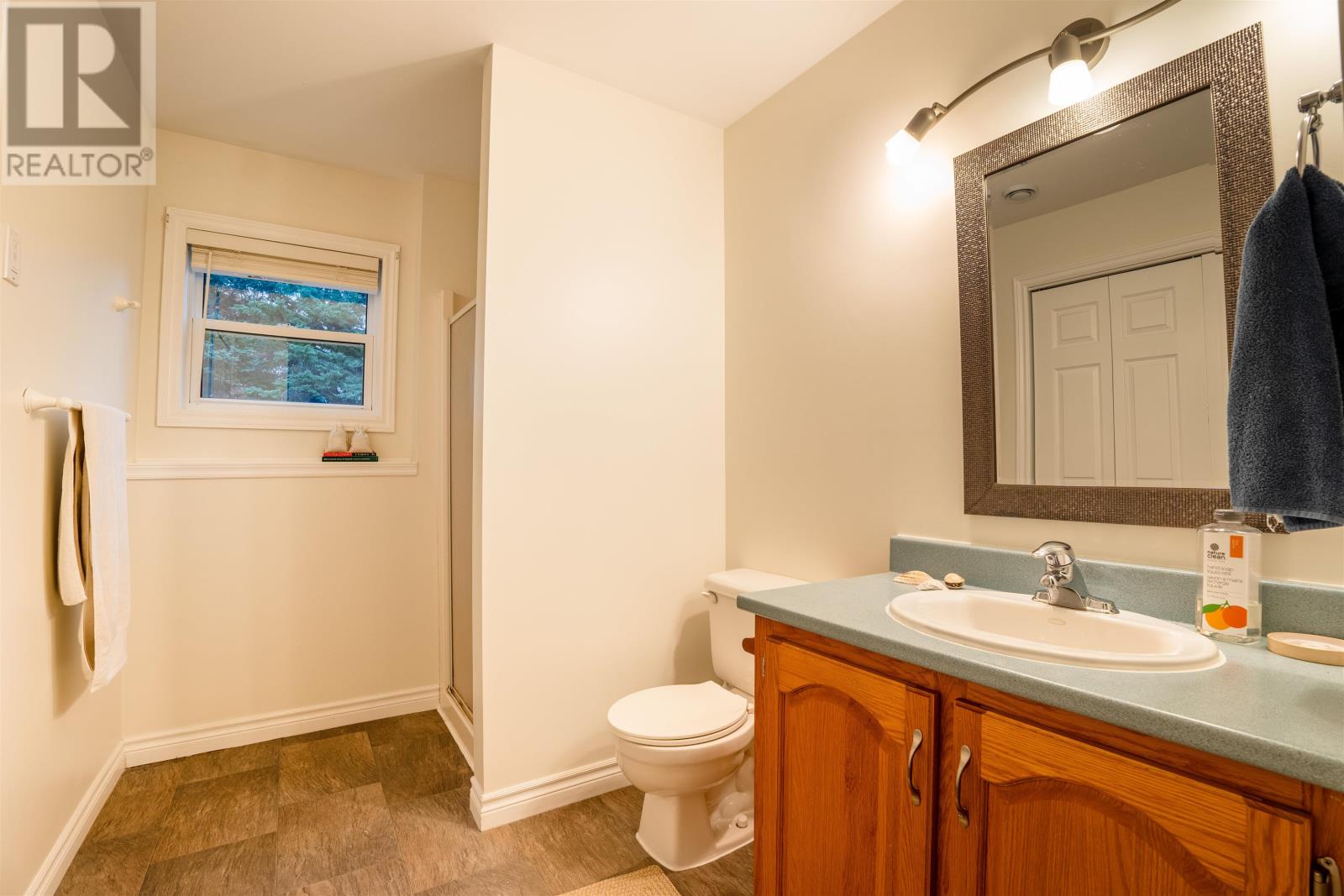 124 Greensview Drive Property Photo 41