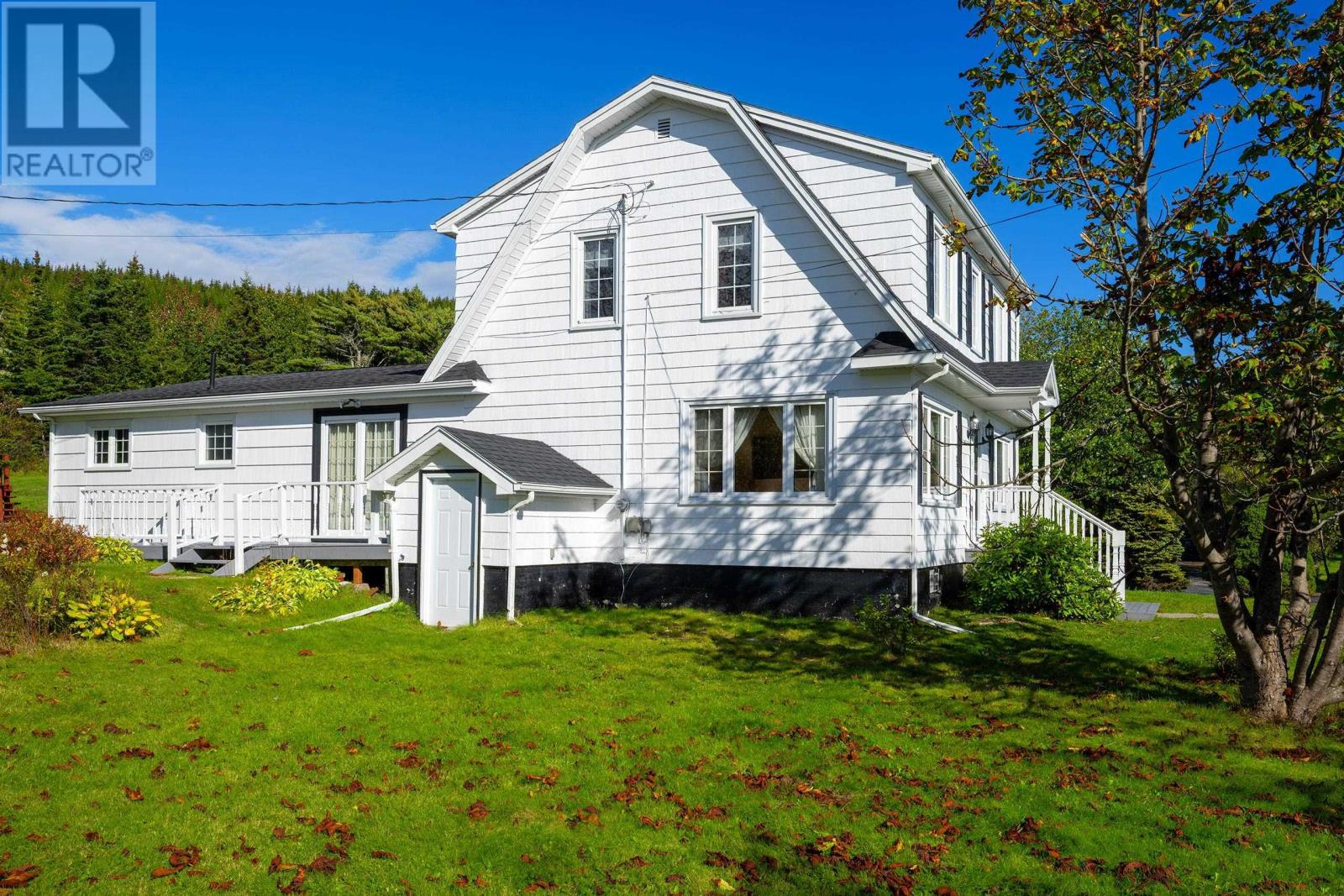 18467 Highway 7 Property Photo 49