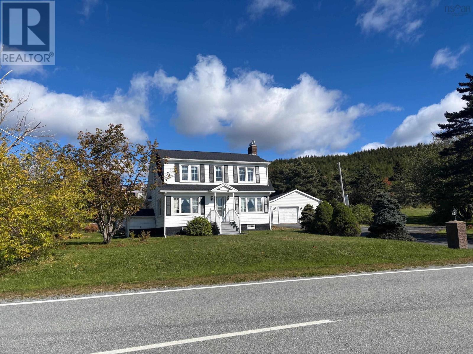 18467 Highway 7 Property Photo 50