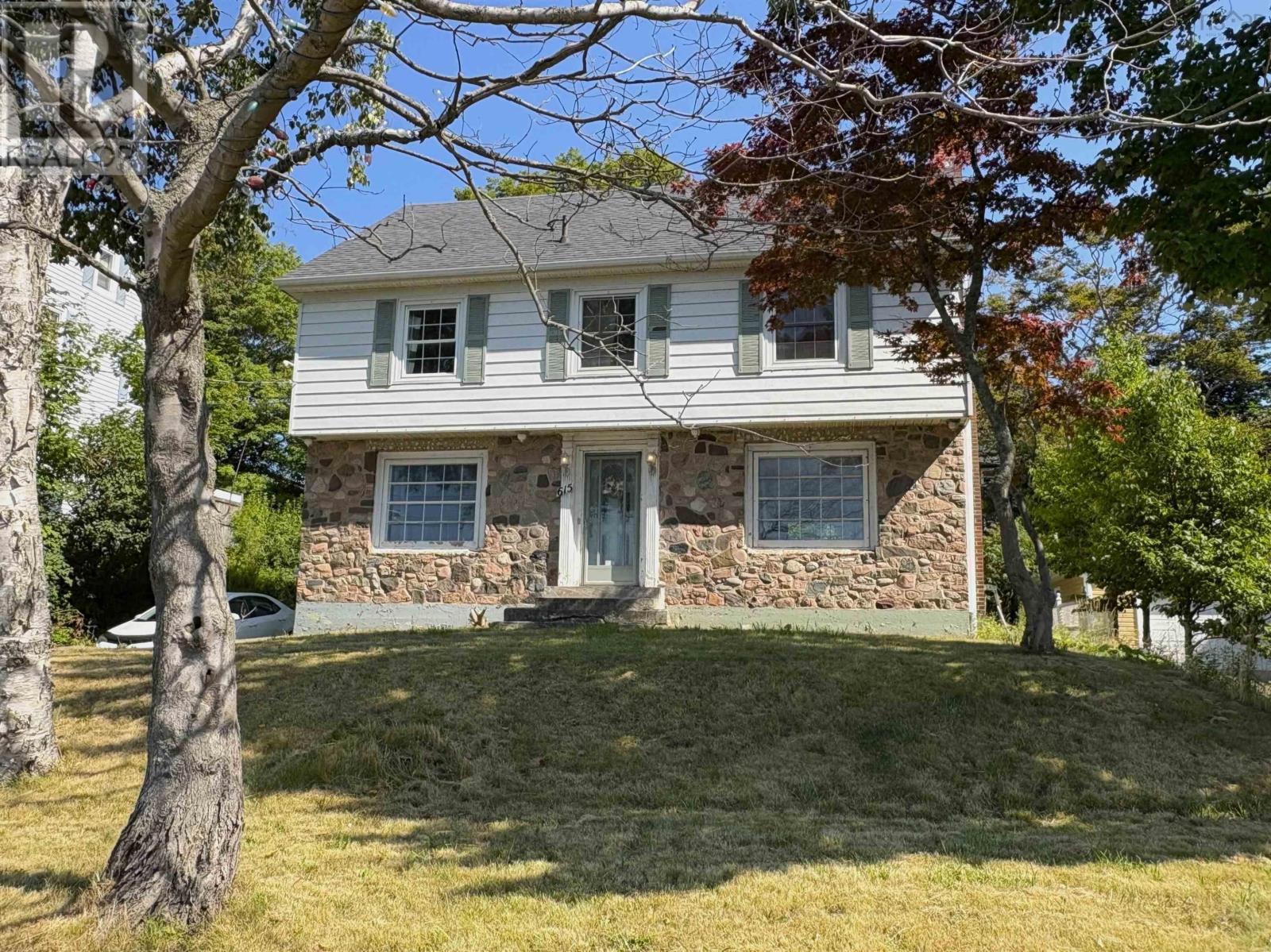 615 Kings Road Road Property Photo 1
