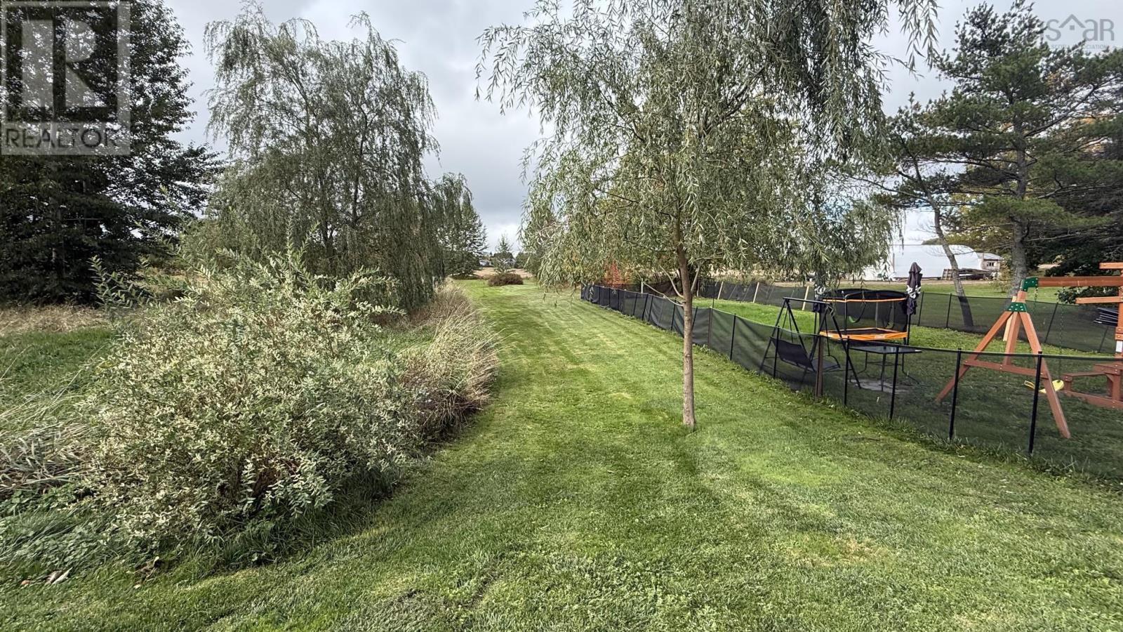 1215 Starrs Point Road Property Photo 10