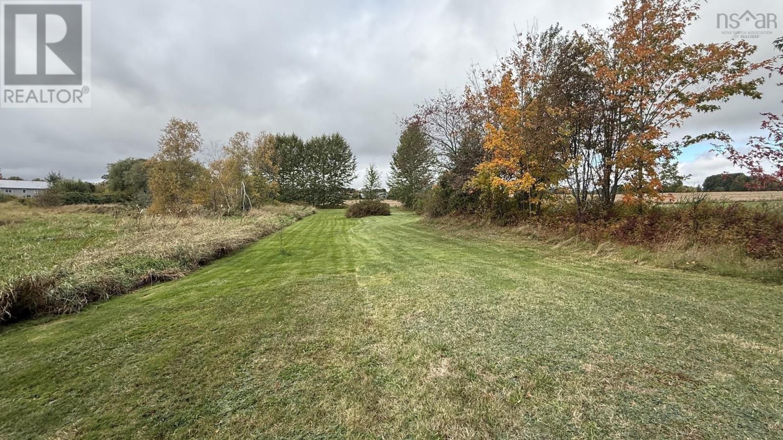 1215 Starrs Point Road Property Photo 11
