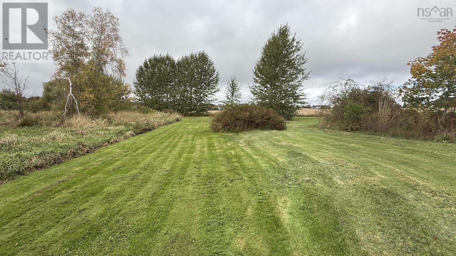 1215 Starrs Point Road Property Photo 12